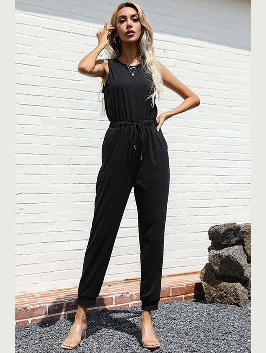 SOLID COLOR BLACK SLEEVELES JUMPSUIT - Doublju
