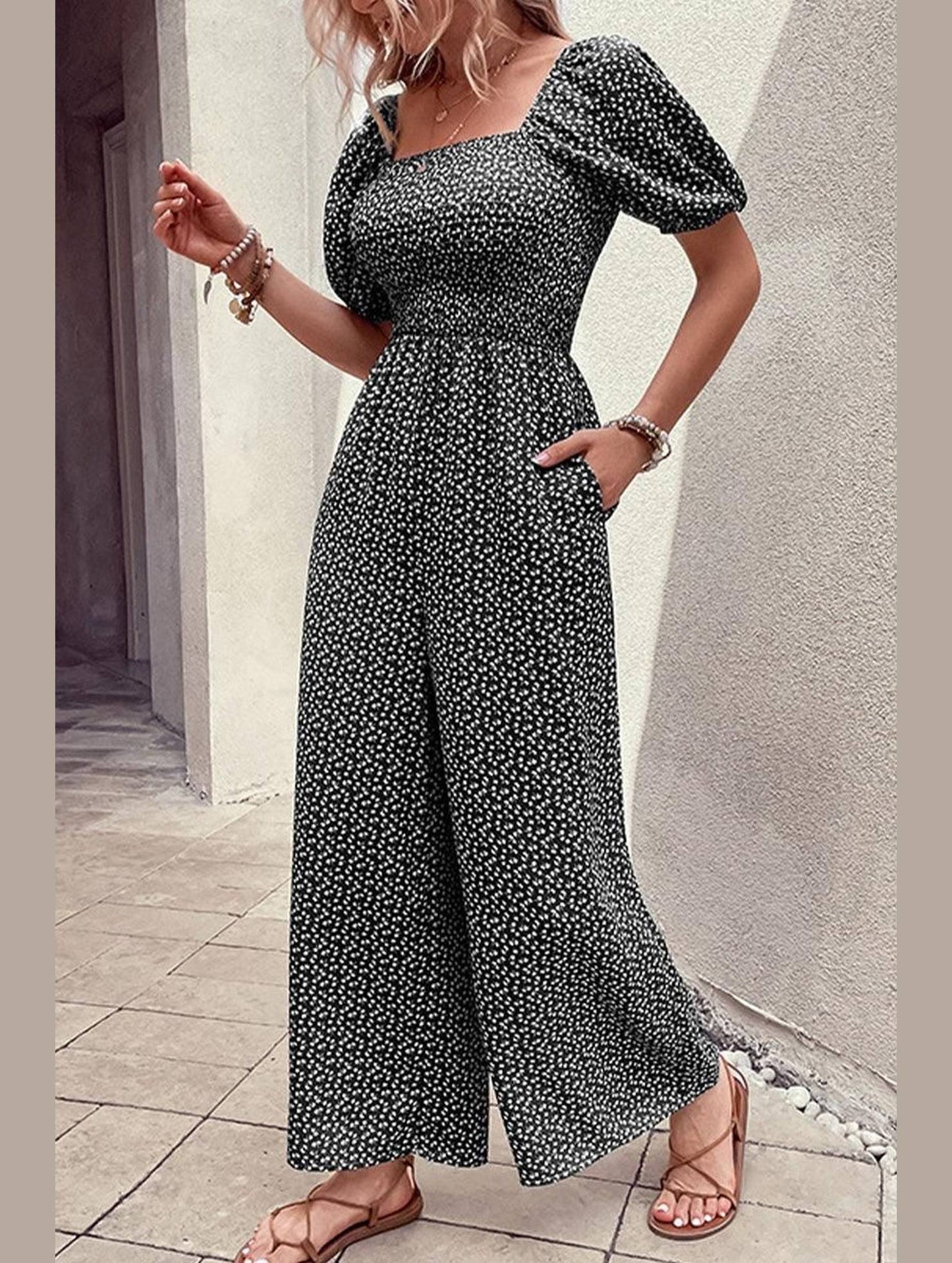 SQUARED NECK FLORAL LOOSE FIT JUMPSUIT - Doublju