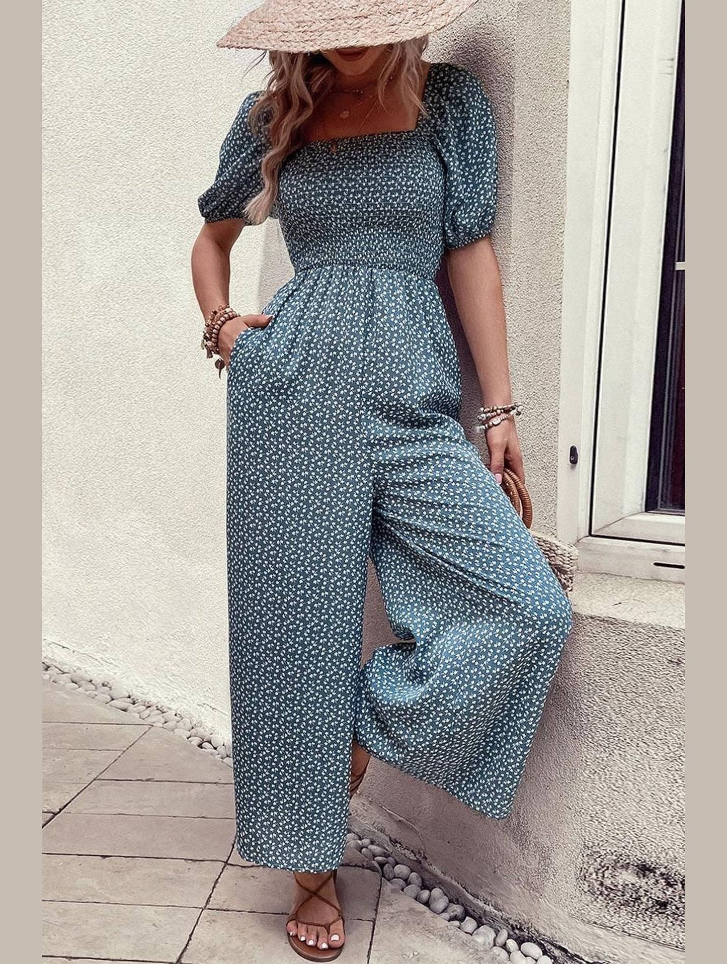SQUARED NECK FLORAL LOOSE FIT JUMPSUIT - Doublju