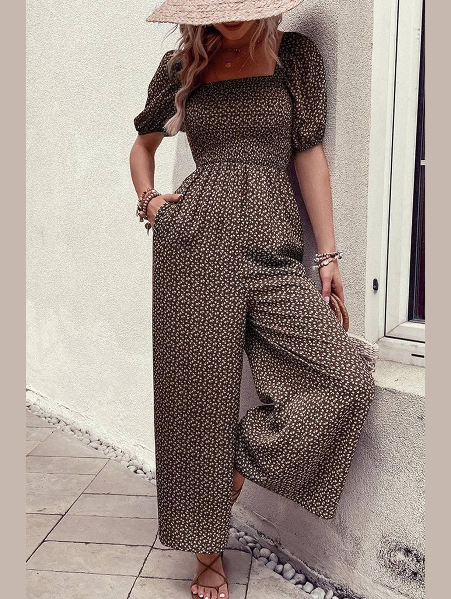 SQUARED NECK FLORAL LOOSE FIT JUMPSUIT - Doublju