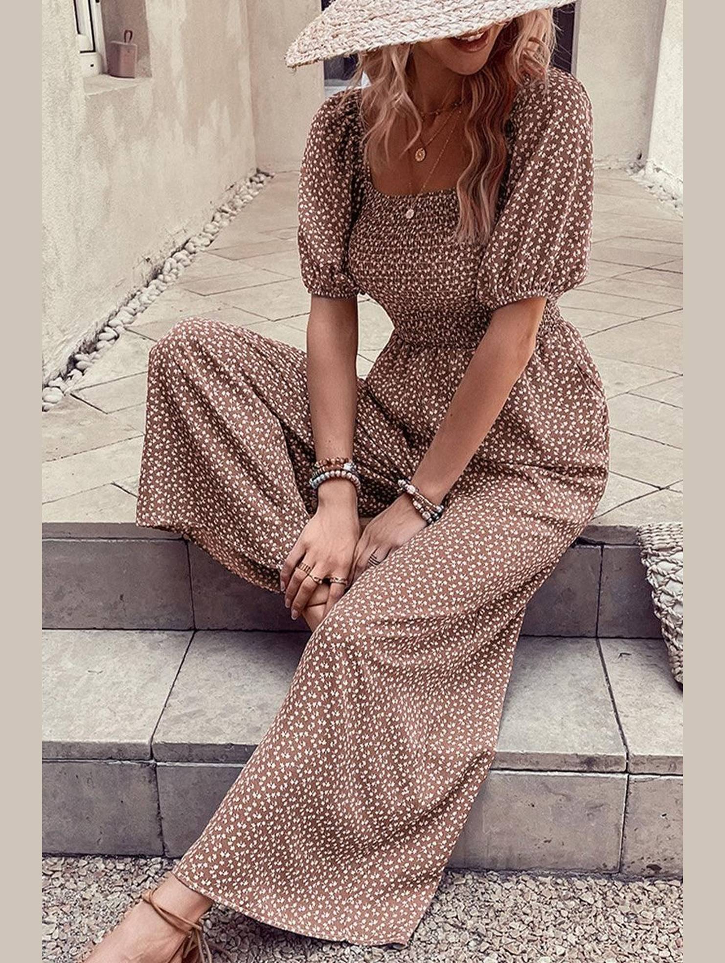 SQUARED NECK FLORAL LOOSE FIT JUMPSUIT - Doublju