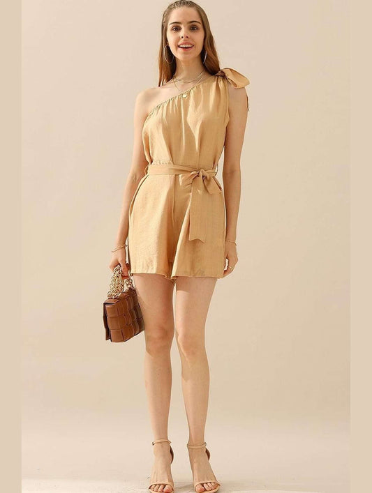 ONE RIBBON SHOULDER STRAP TIED WAIST ROMPER - Doublju