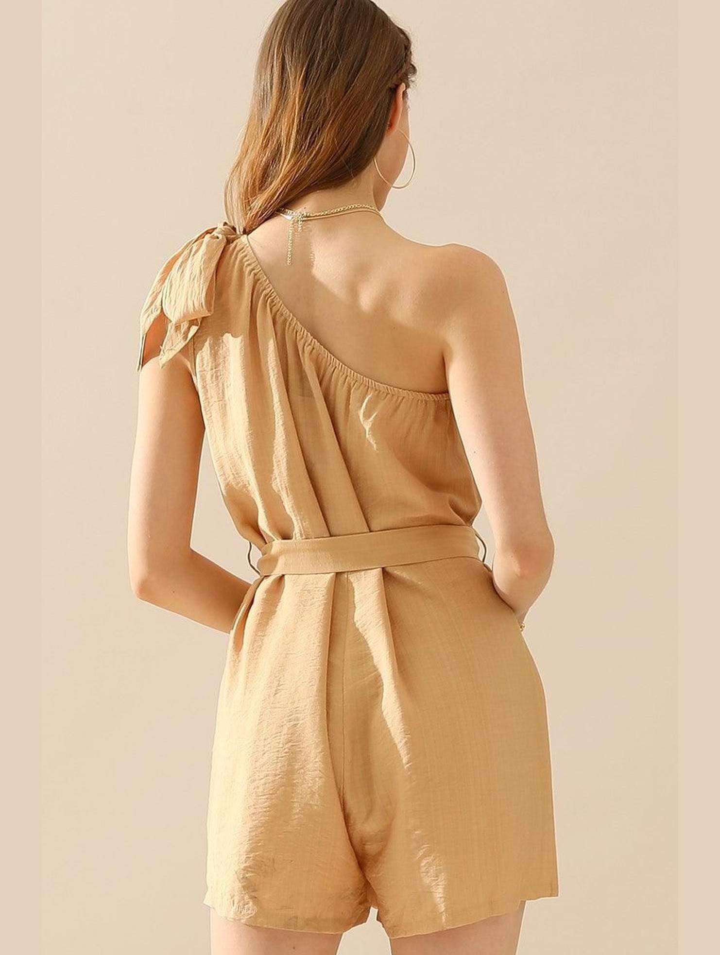 ONE RIBBON SHOULDER STRAP TIED WAIST ROMPER - Doublju