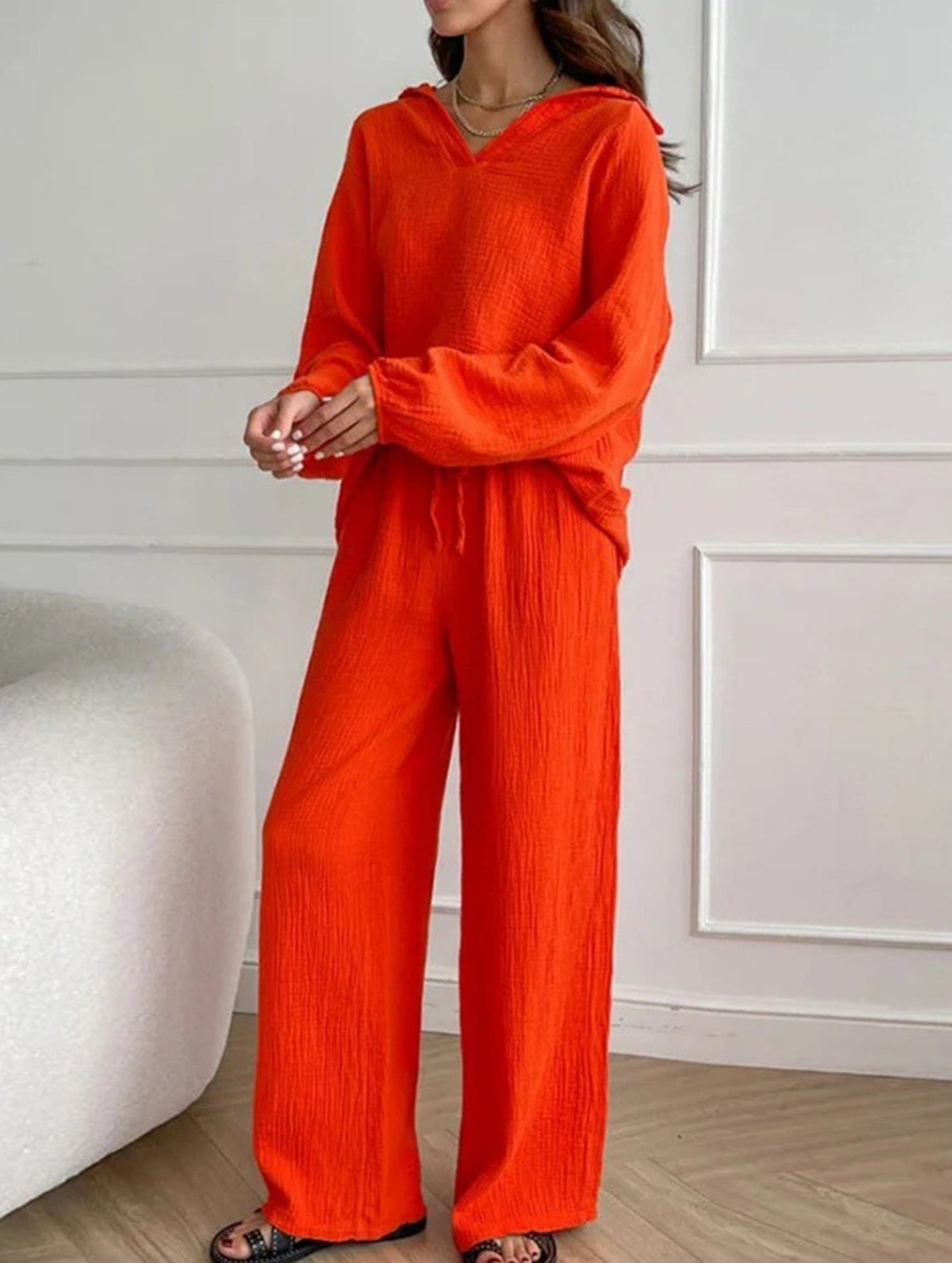 Long-sleeved top drawstring trousers set