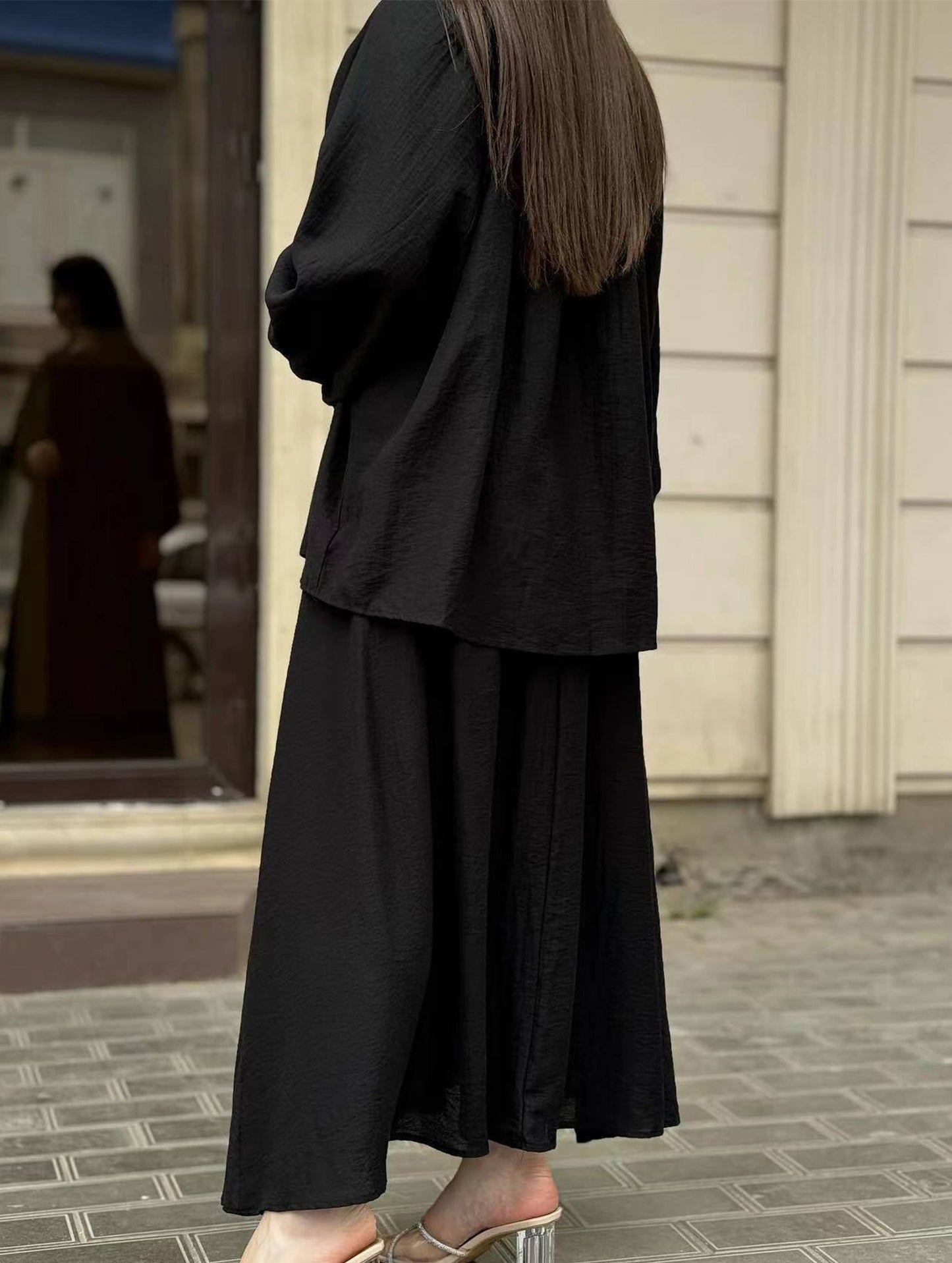 Loose top and wide skirt two-piece suit