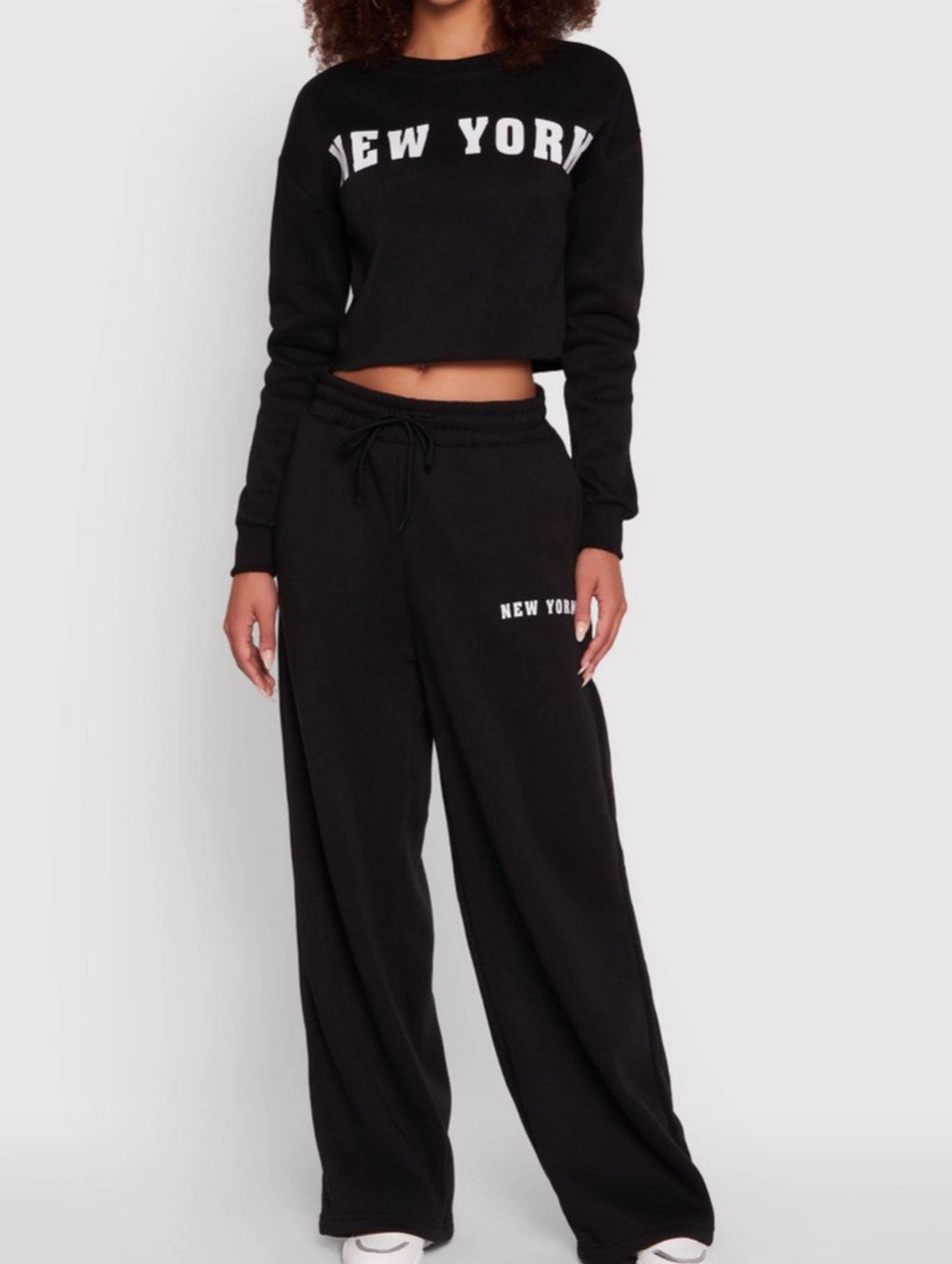 Loose sweatshirt and casual pants set
