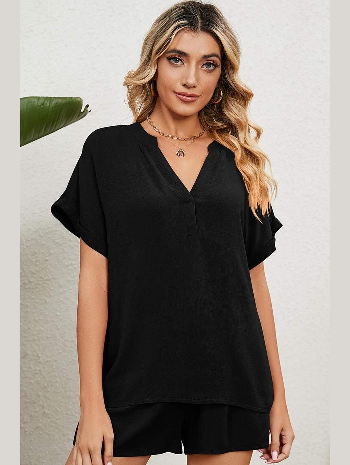 SOLID COLOR V NECK LOOSE TOP AND SHORT SET - Doublju