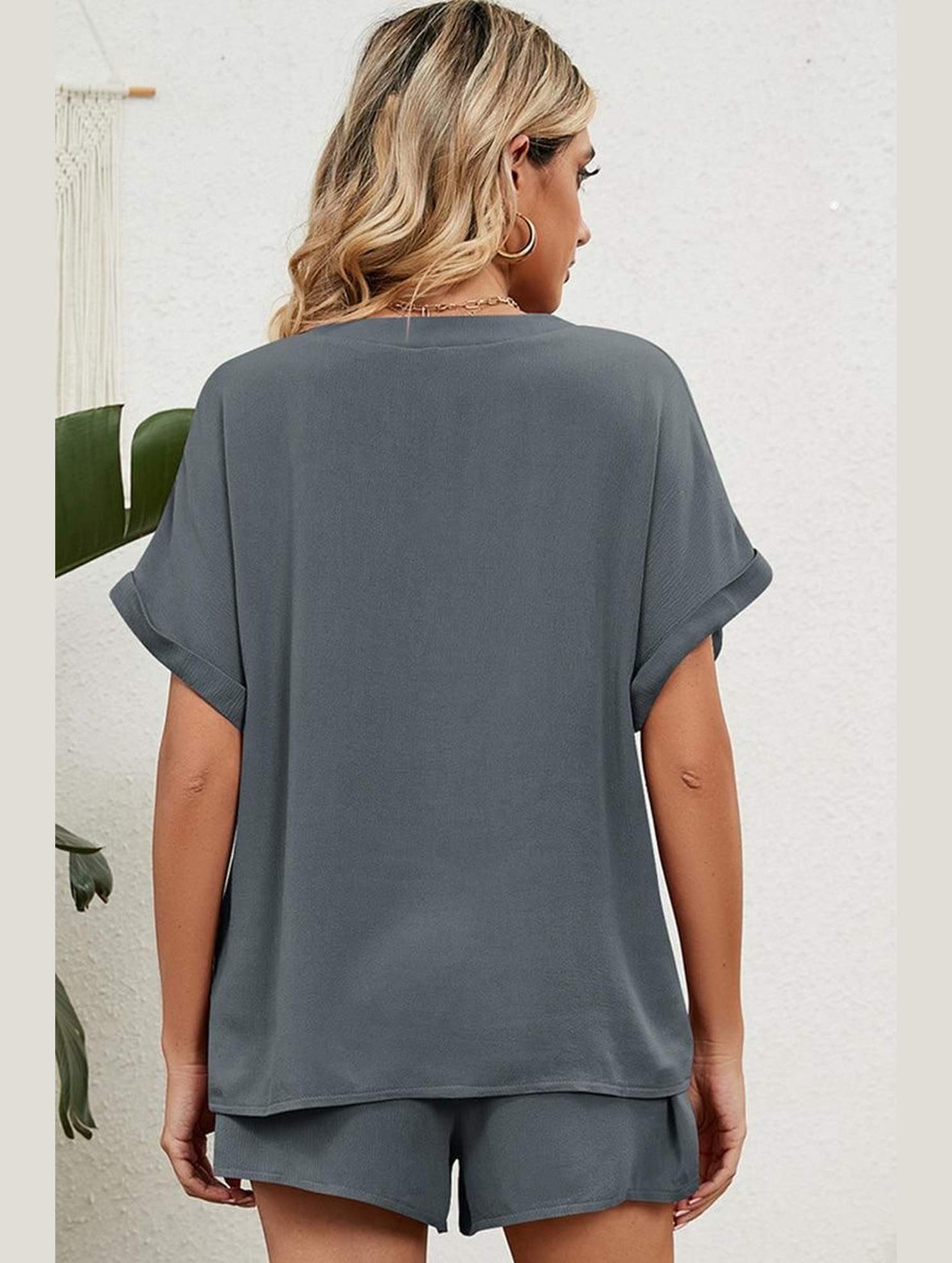 SOLID COLOR V NECK LOOSE TOP AND SHORT SET - Doublju