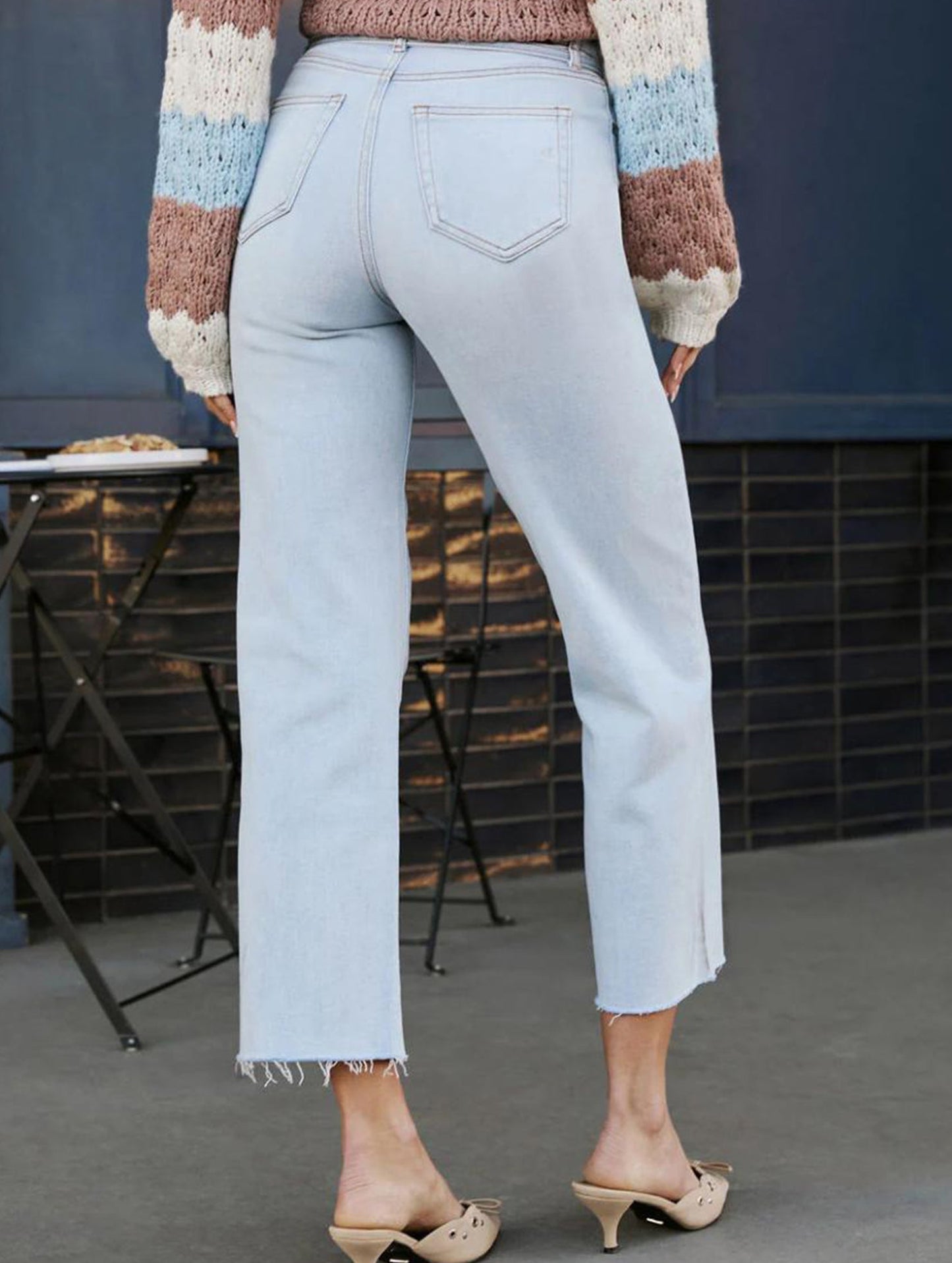 Casual high-waisted washed straight-leg jeans