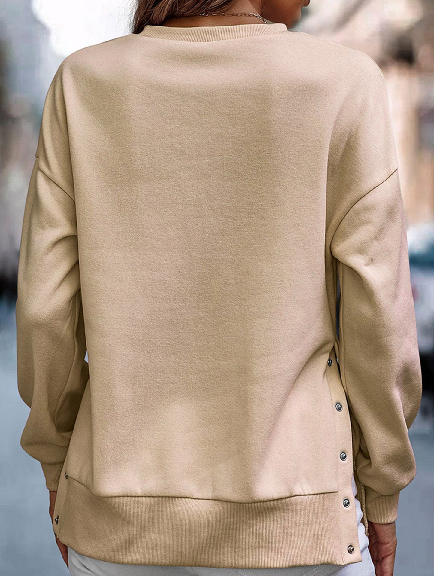 Split loose sleeve sweatshirt to cover fat