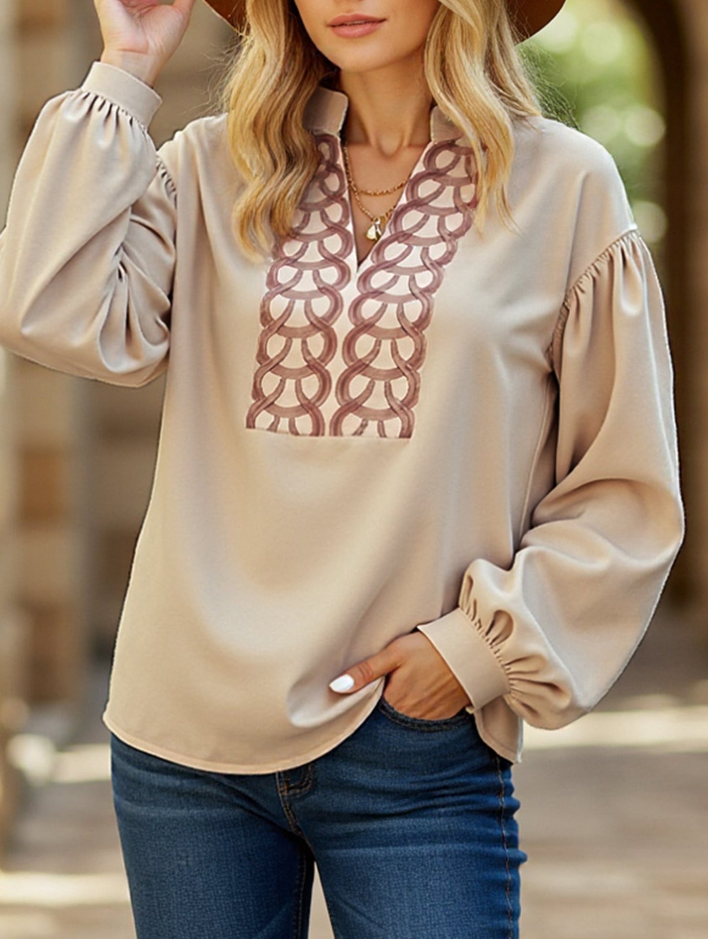 Patterned long-sleeved mandarin-collar shirt
