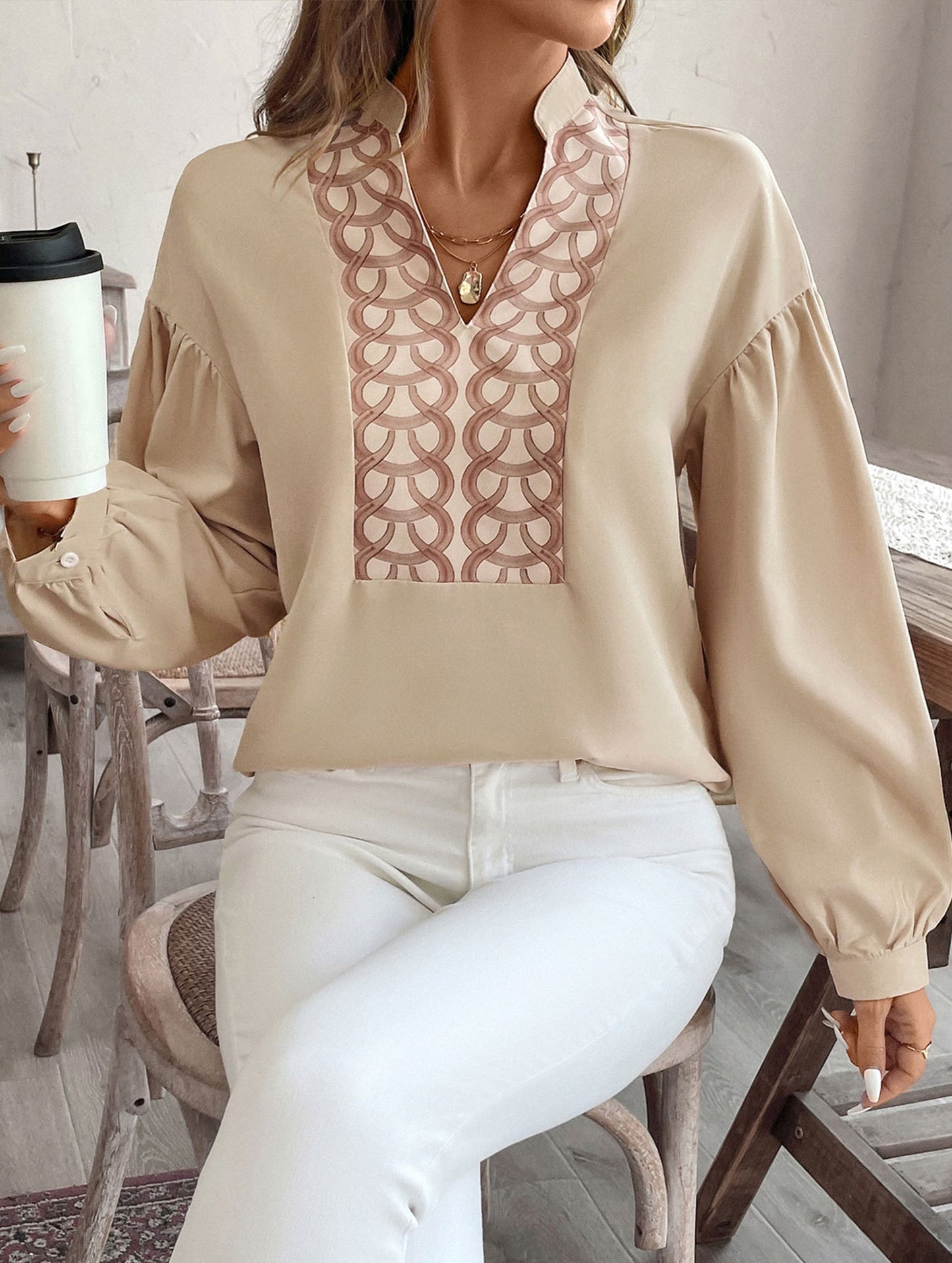 Patterned long-sleeved mandarin-collar shirt