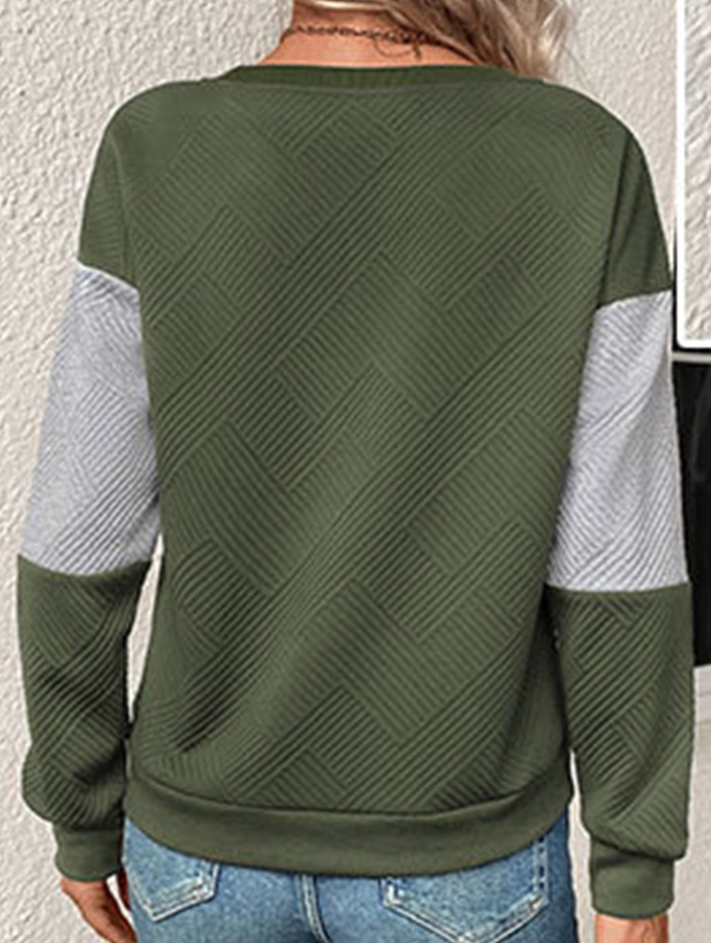 Women's round neck textured hoodie