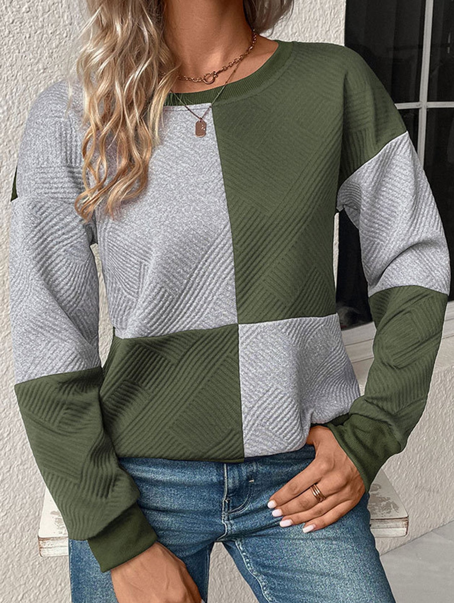 Women's round neck textured hoodie