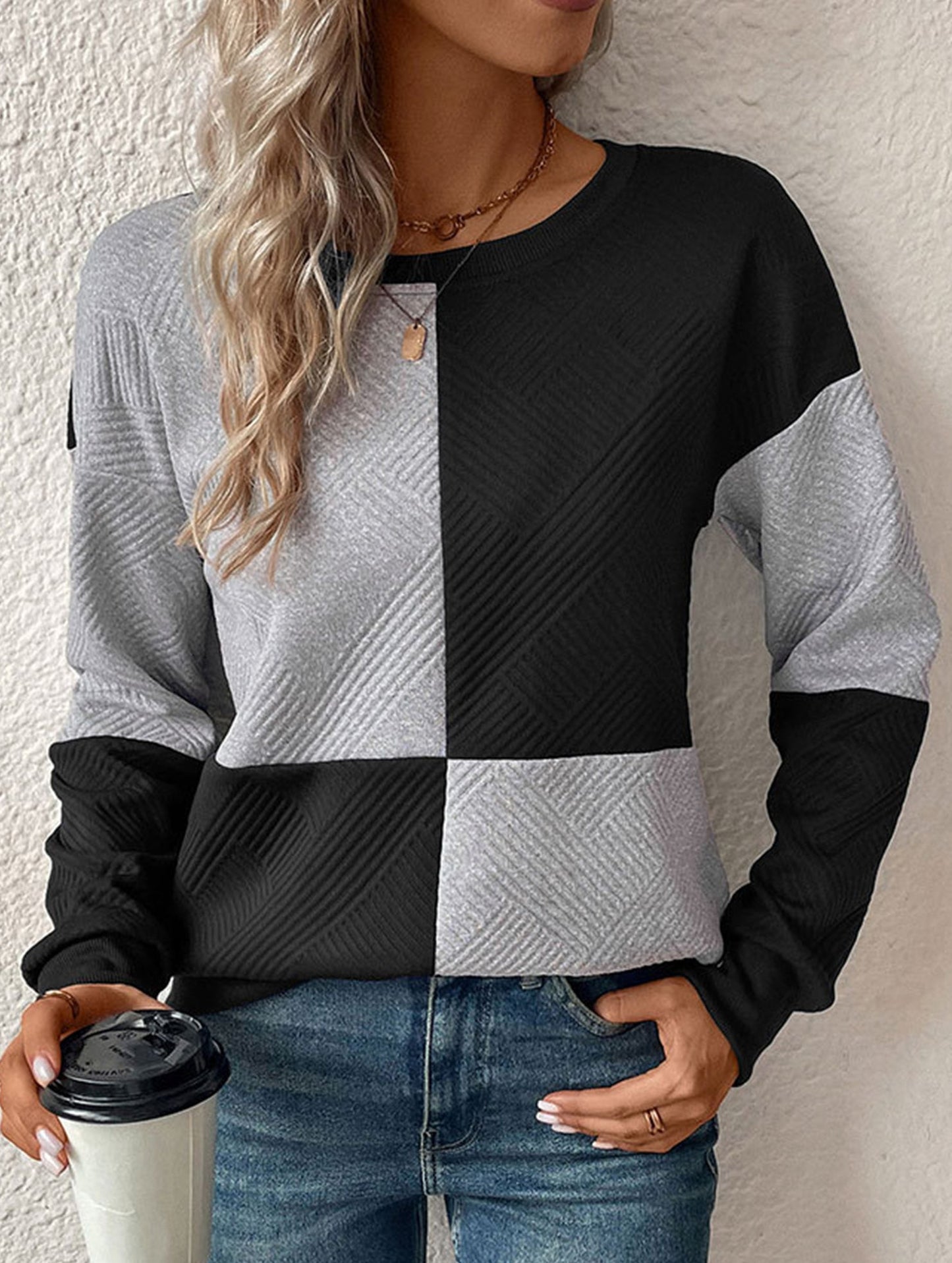 Women's round neck textured hoodie