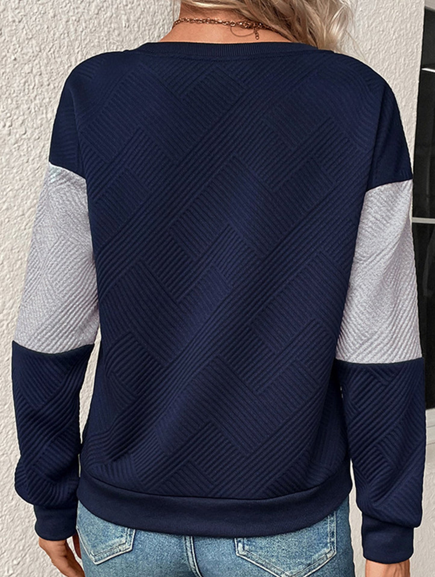 Women's round neck textured hoodie