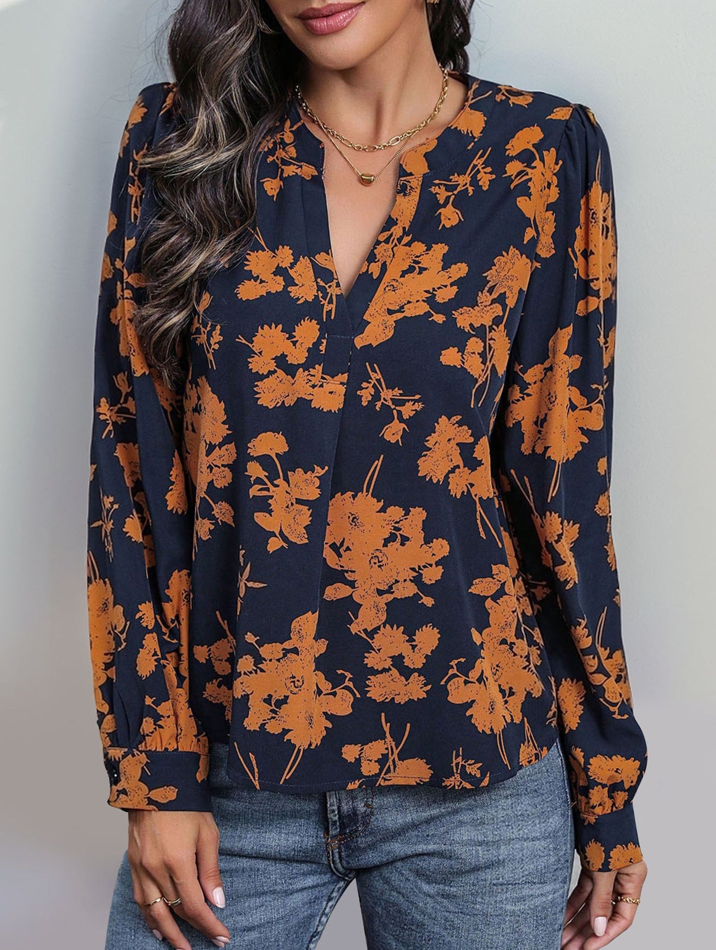 V-neck printed shirt