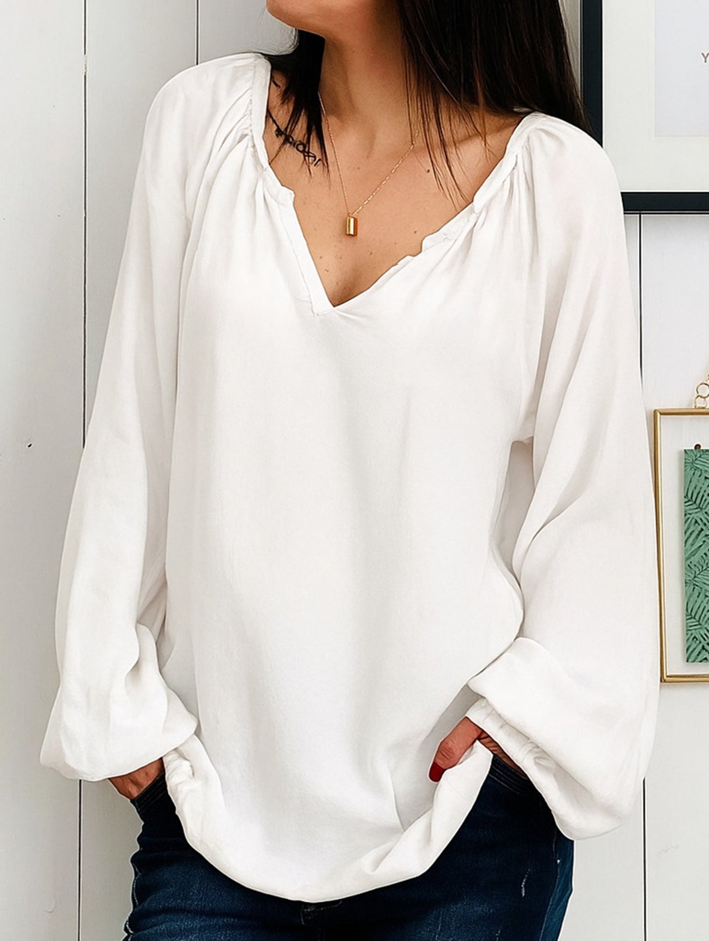 Casual V-neck long-sleeved shirt