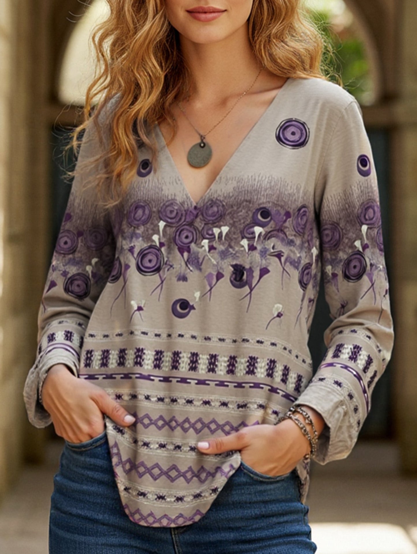 Printed casual V-neck long-sleeved pullover shirt