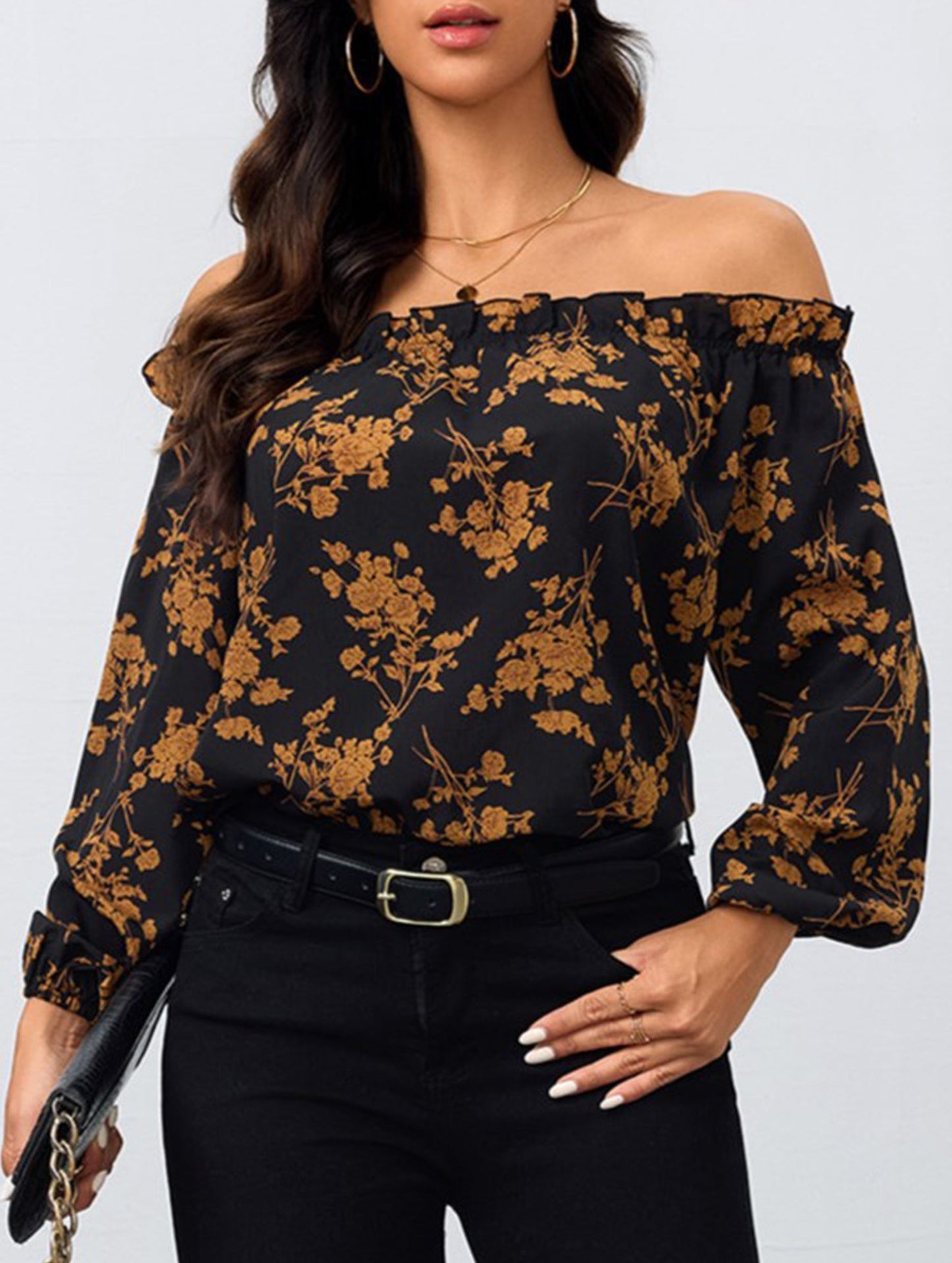 Off-the-shoulder floral boat neck shirt