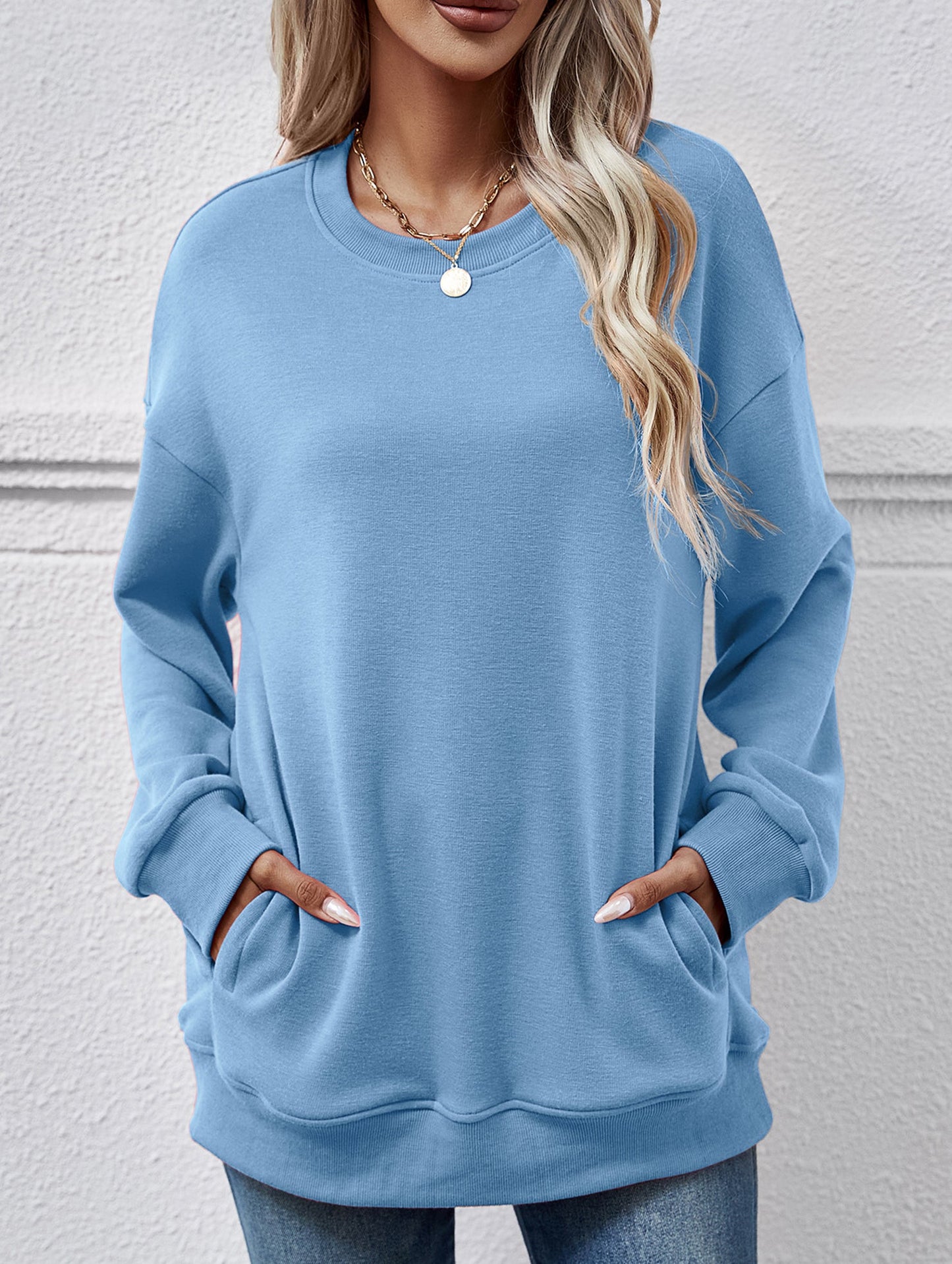 Loose crew neck fleece sweatshirt