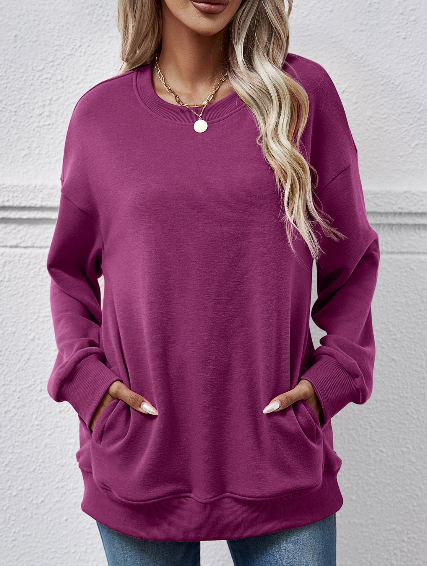 Loose crew neck fleece sweatshirt