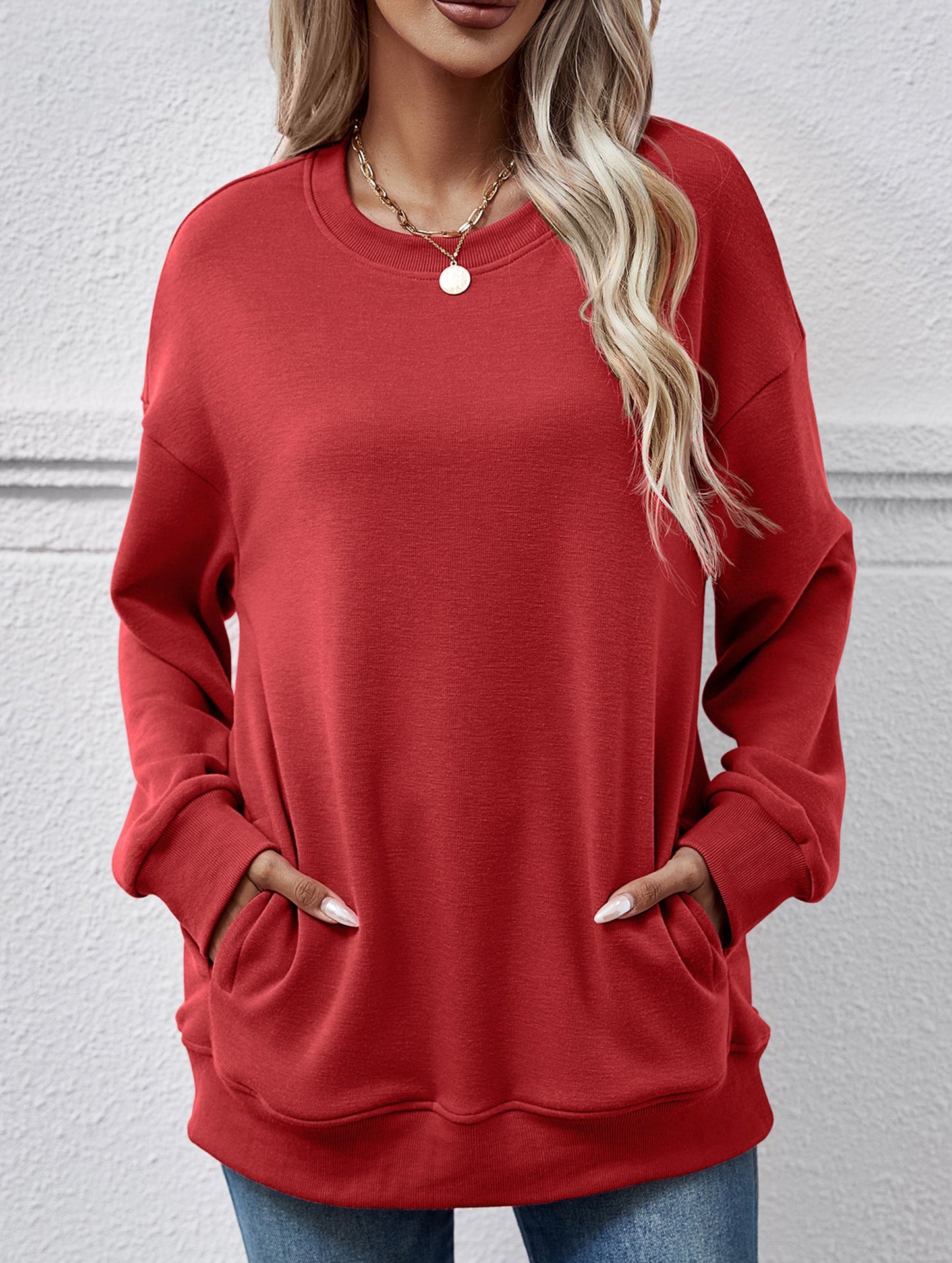 Loose crew neck fleece sweatshirt