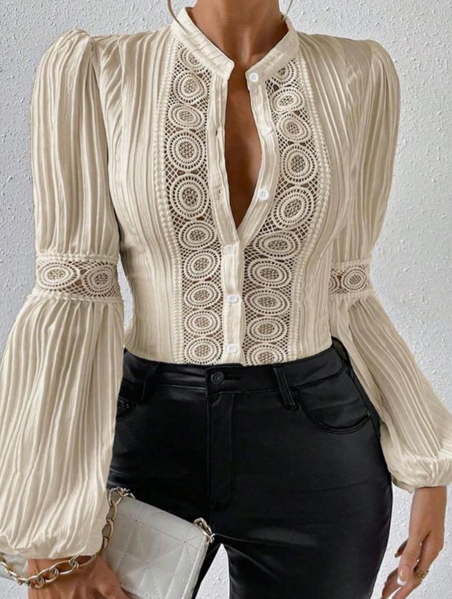 Lace-paneled long-sleeved stand-up collar shirt