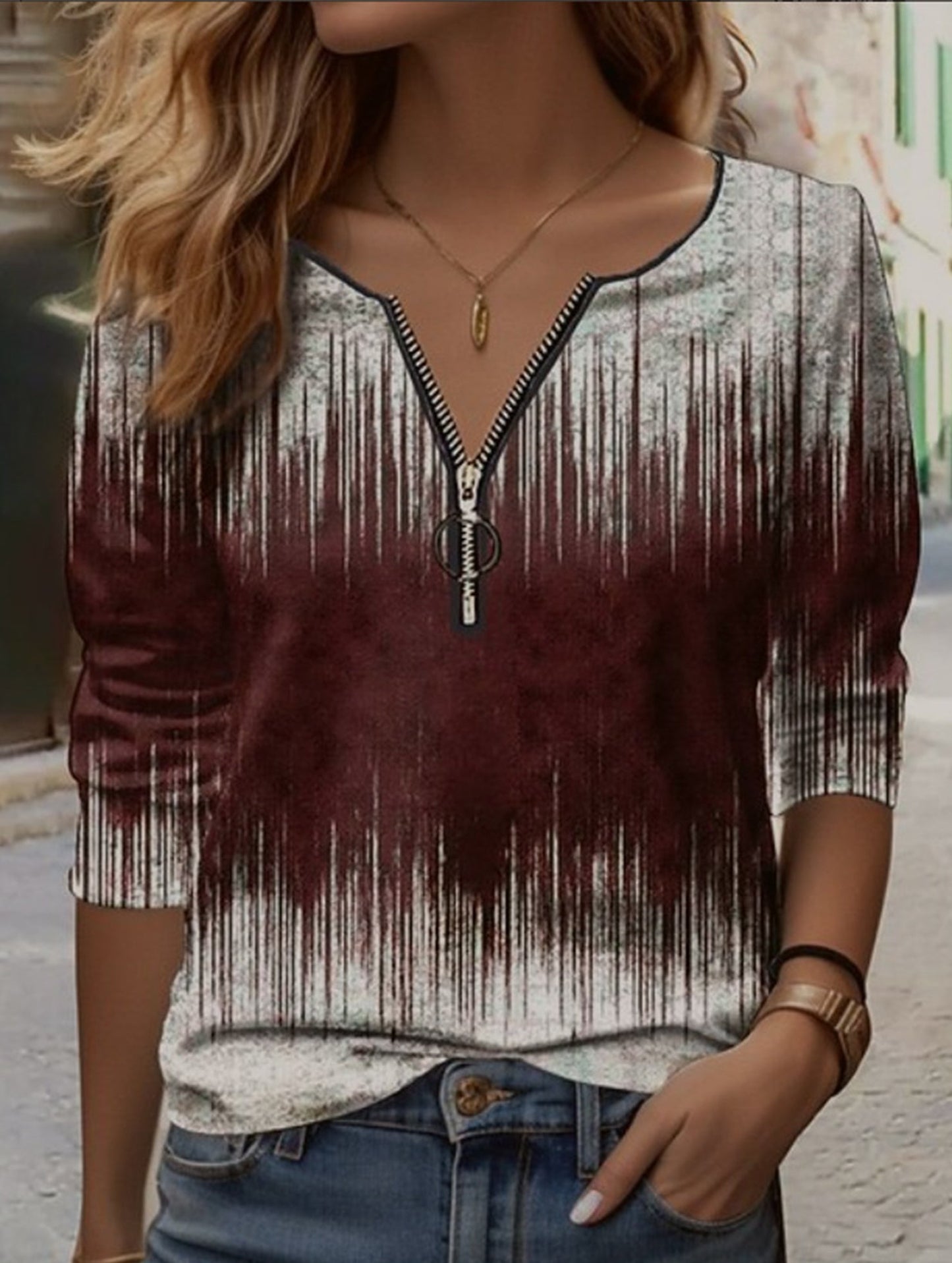 Printed long-sleeved zip-up V-neck T-shirt