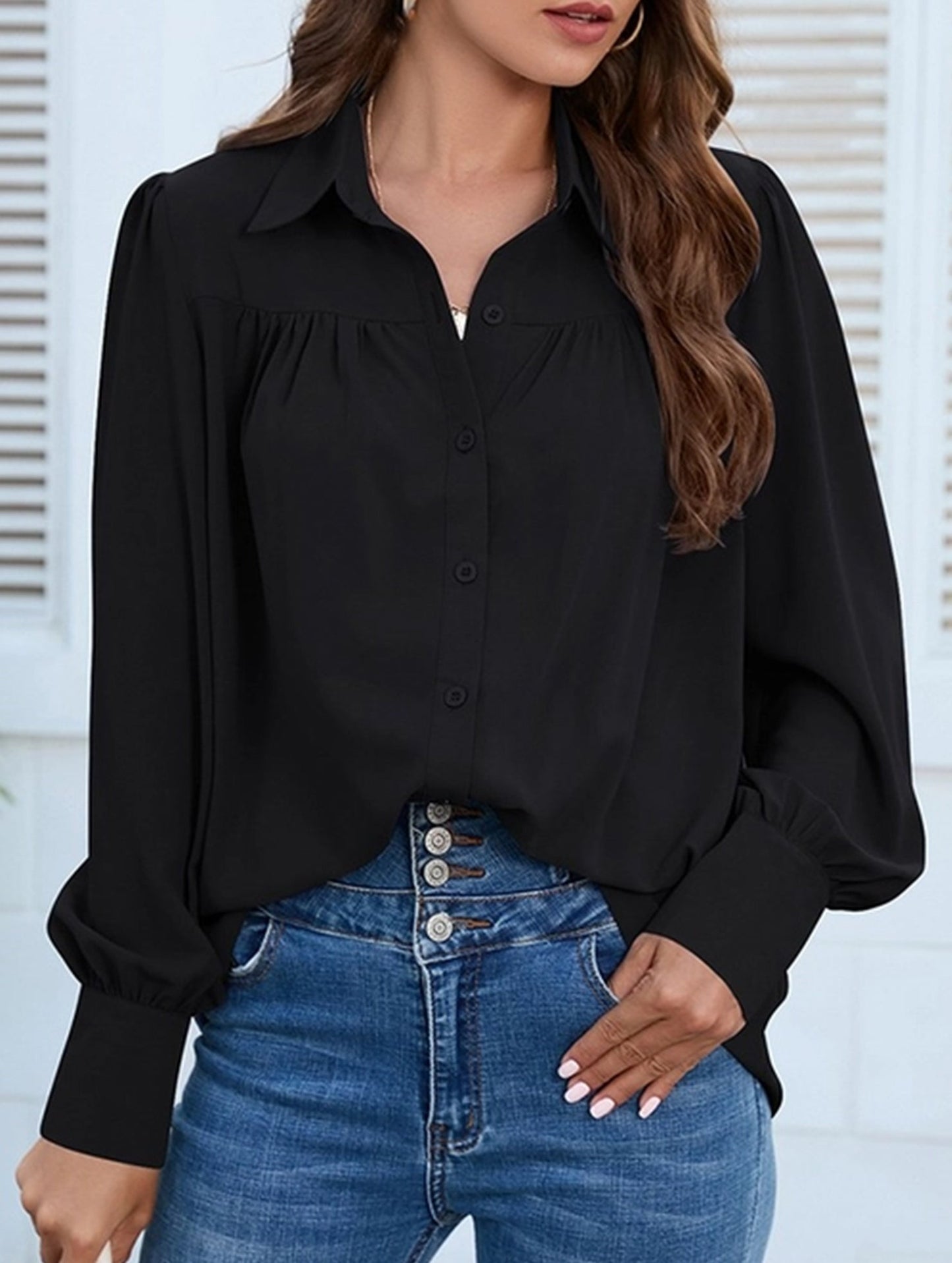 BUTTON DOWN DAILY BASIC BLOUSE