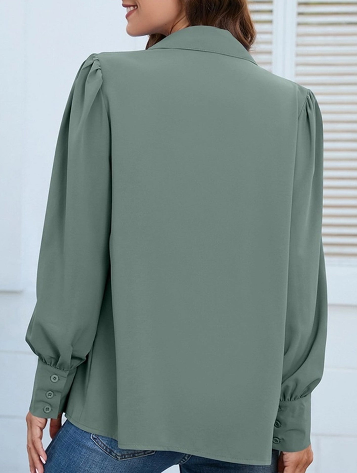 BUTTON DOWN DAILY BASIC BLOUSE