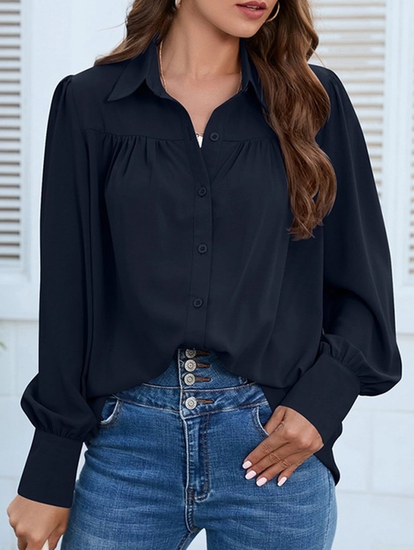 BUTTON DOWN DAILY BASIC BLOUSE
