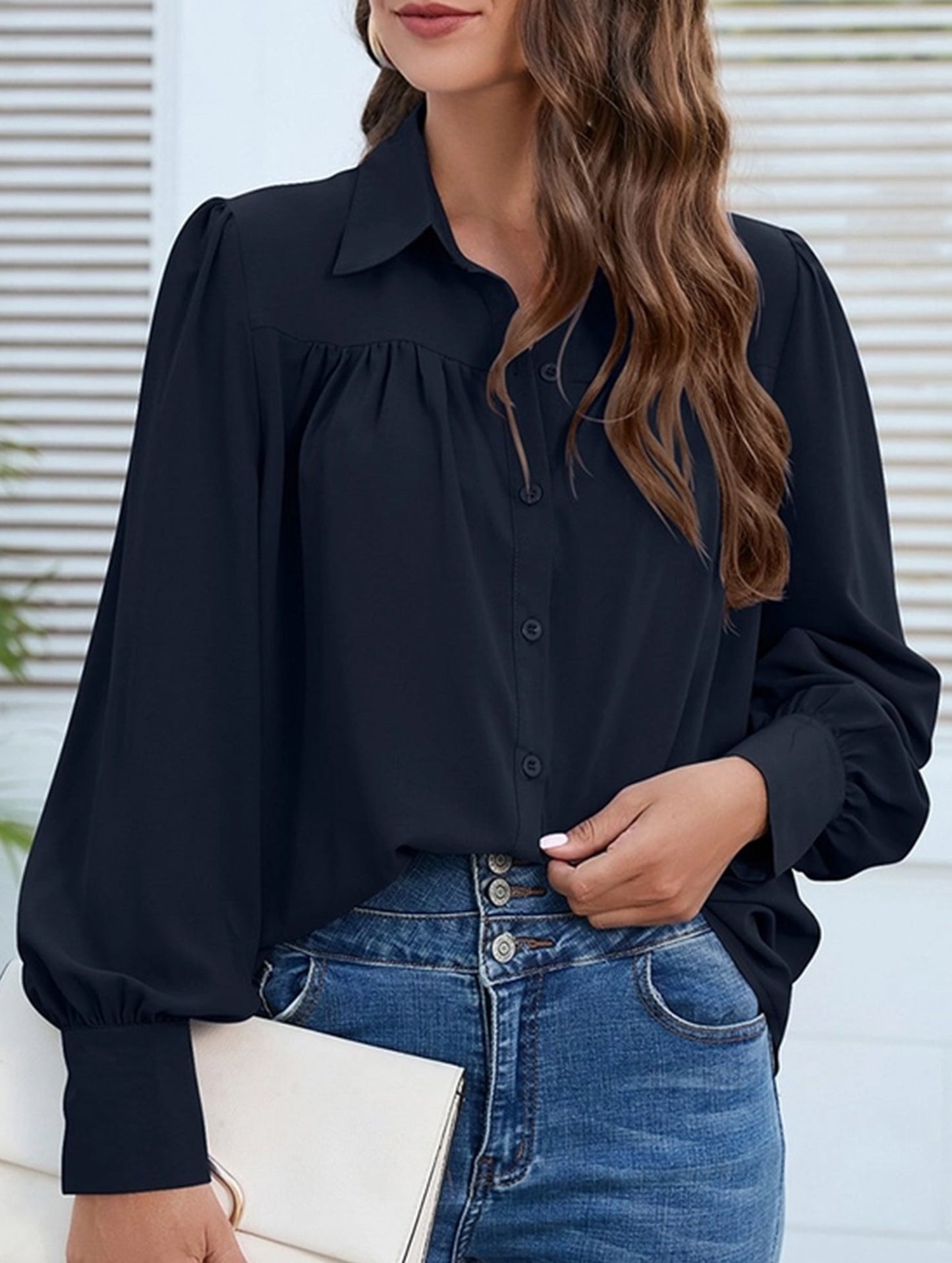 BUTTON DOWN DAILY BASIC BLOUSE