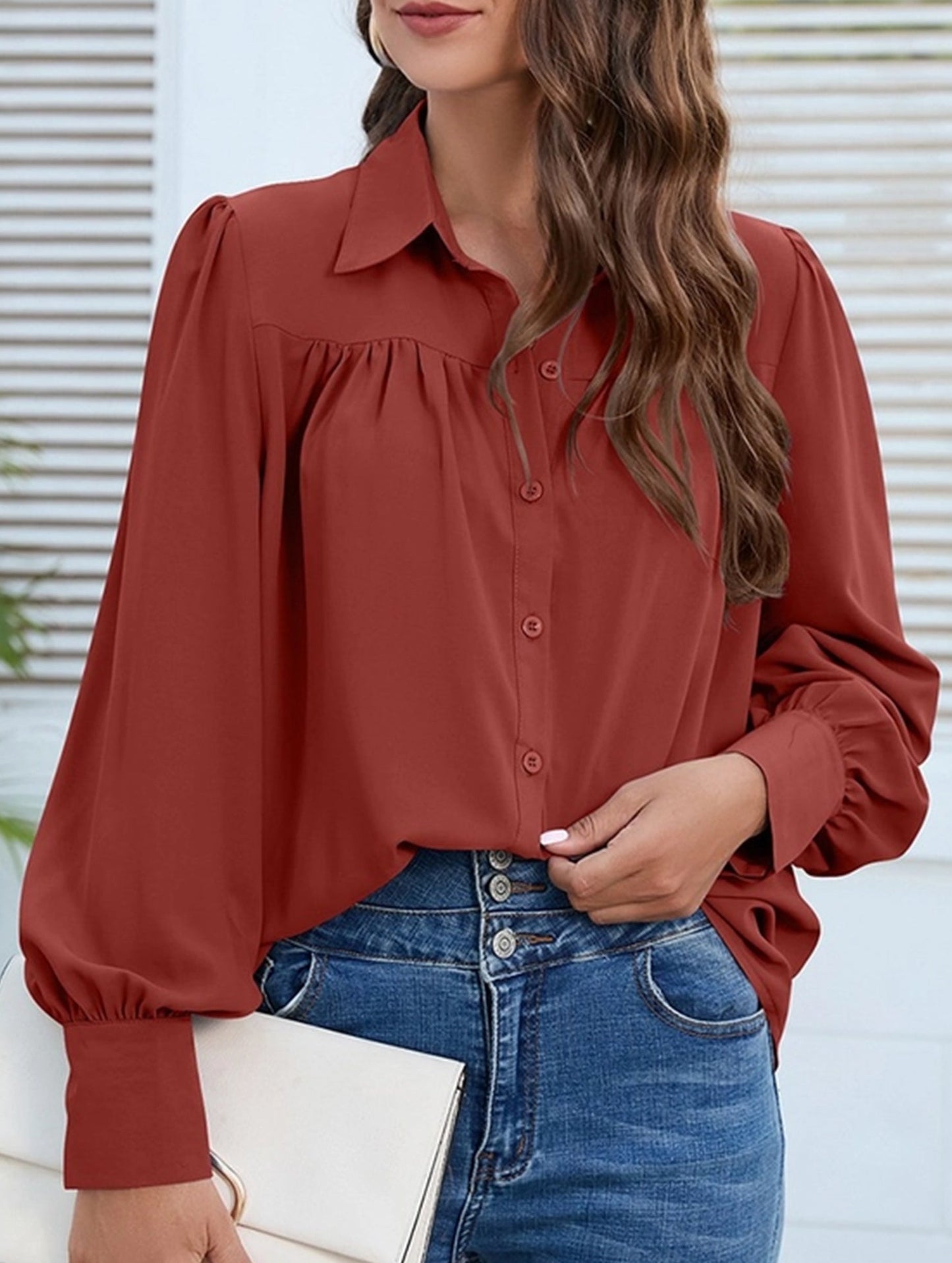 BUTTON DOWN DAILY BASIC BLOUSE