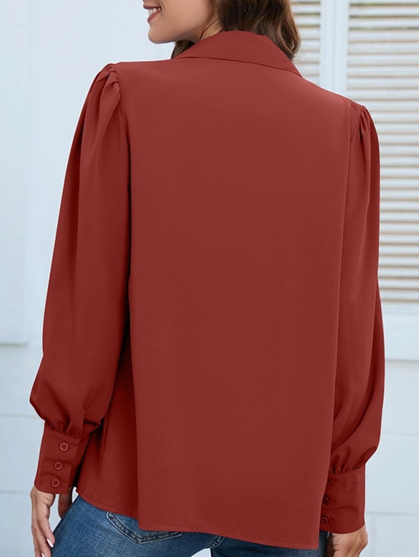 BUTTON DOWN DAILY BASIC BLOUSE