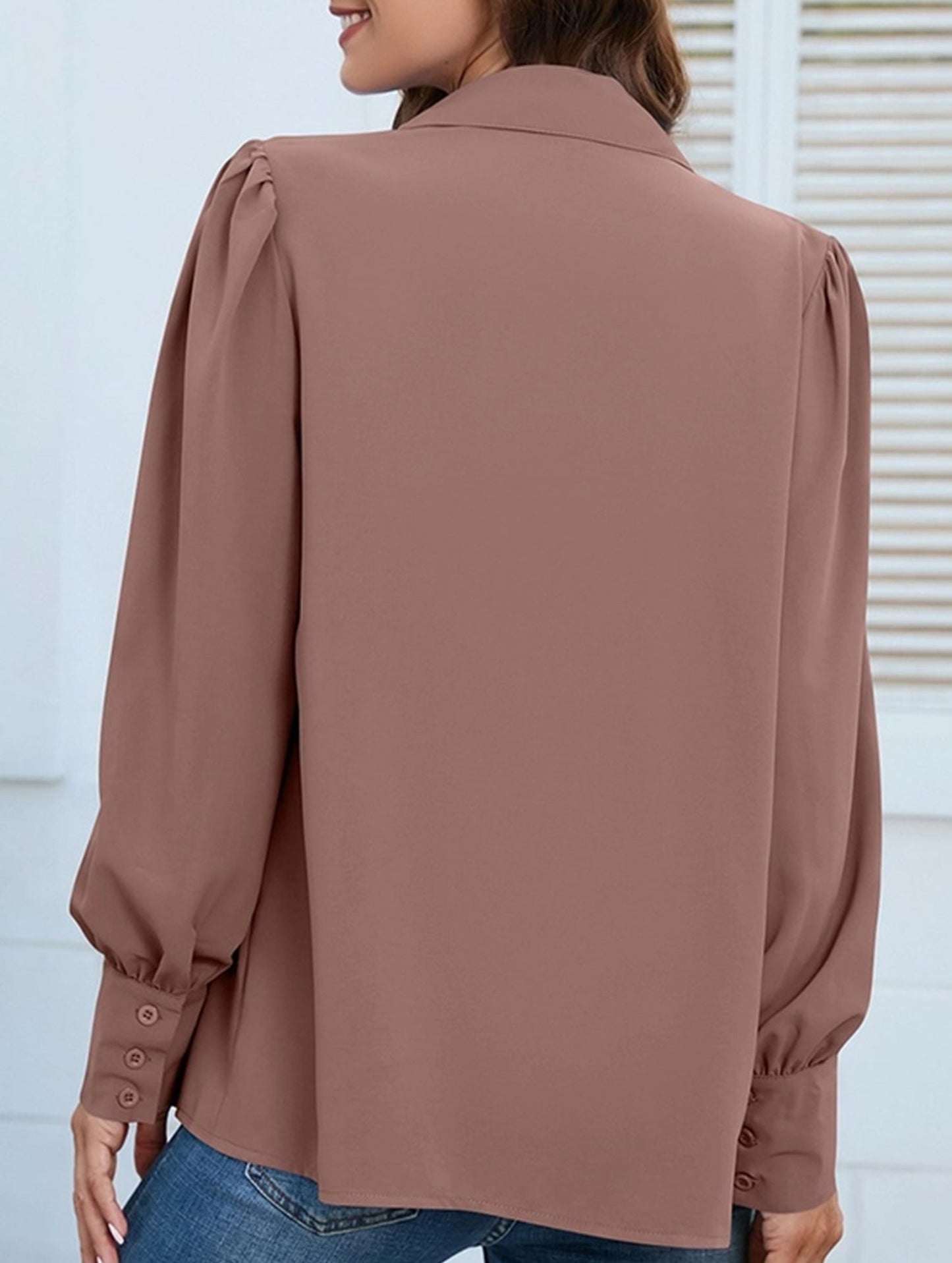 BUTTON DOWN DAILY BASIC BLOUSE