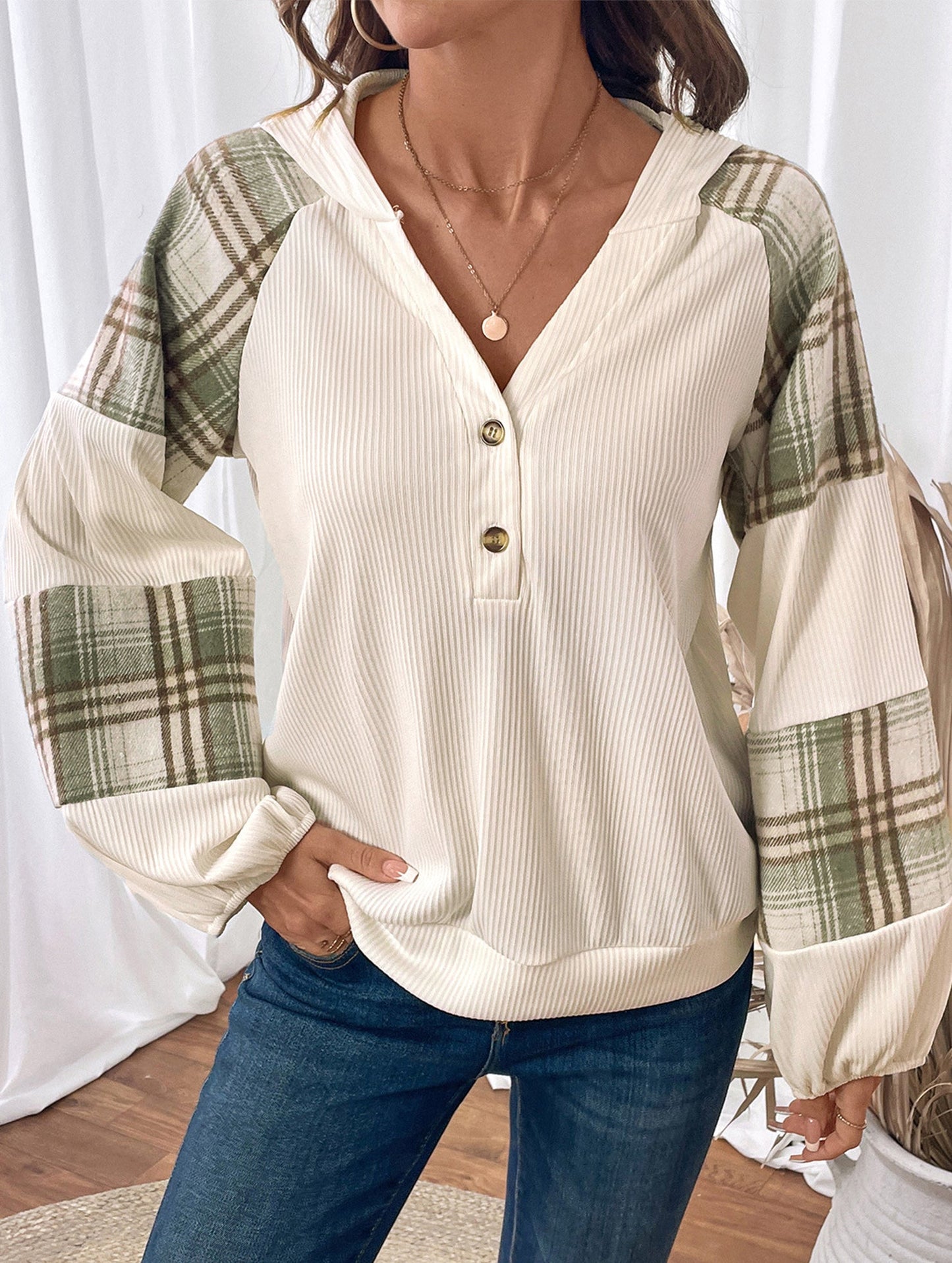 Plaid paneled round neck pullover sweatshirt