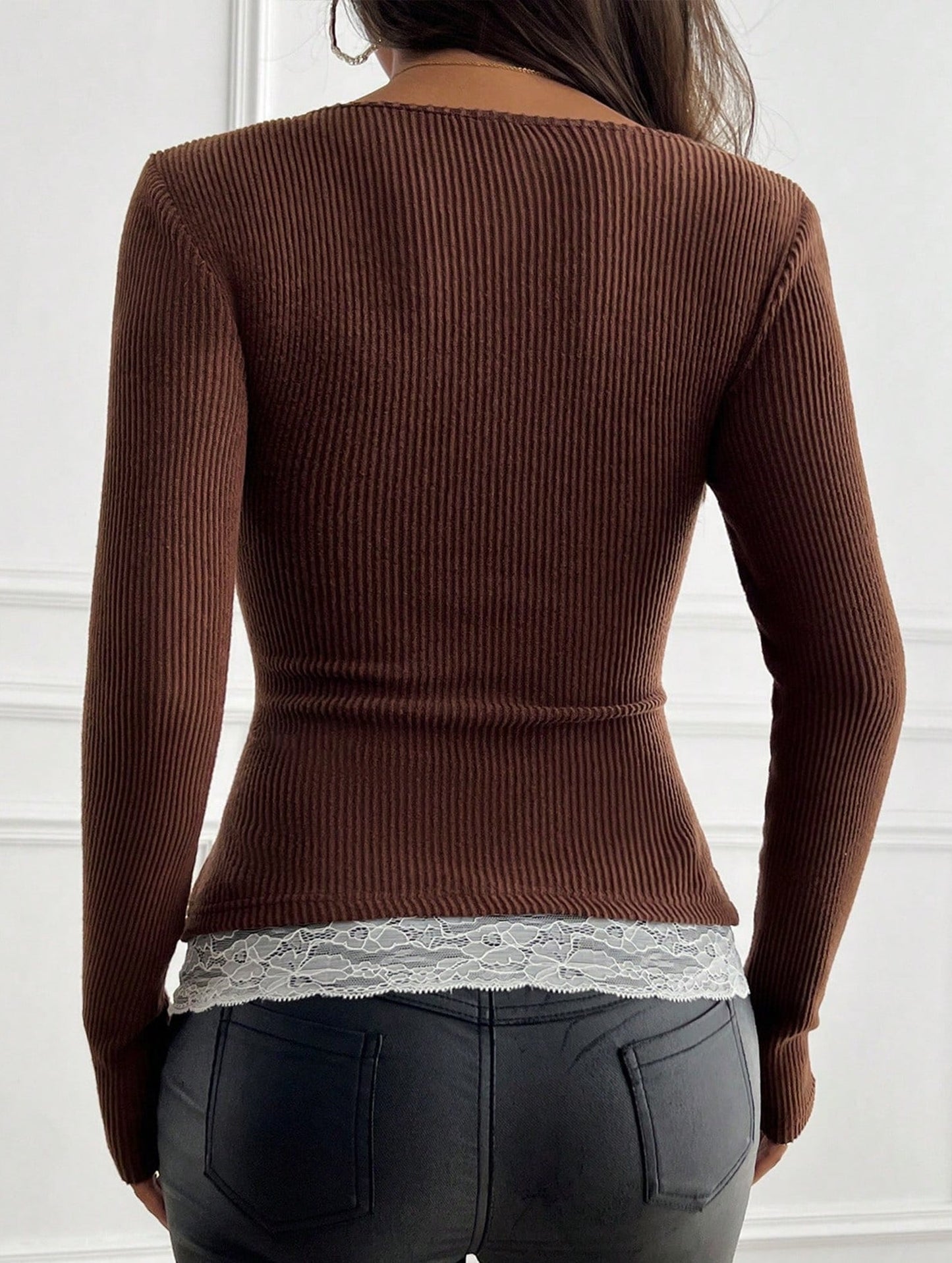 Simple square lace single-breasted slim-fit top