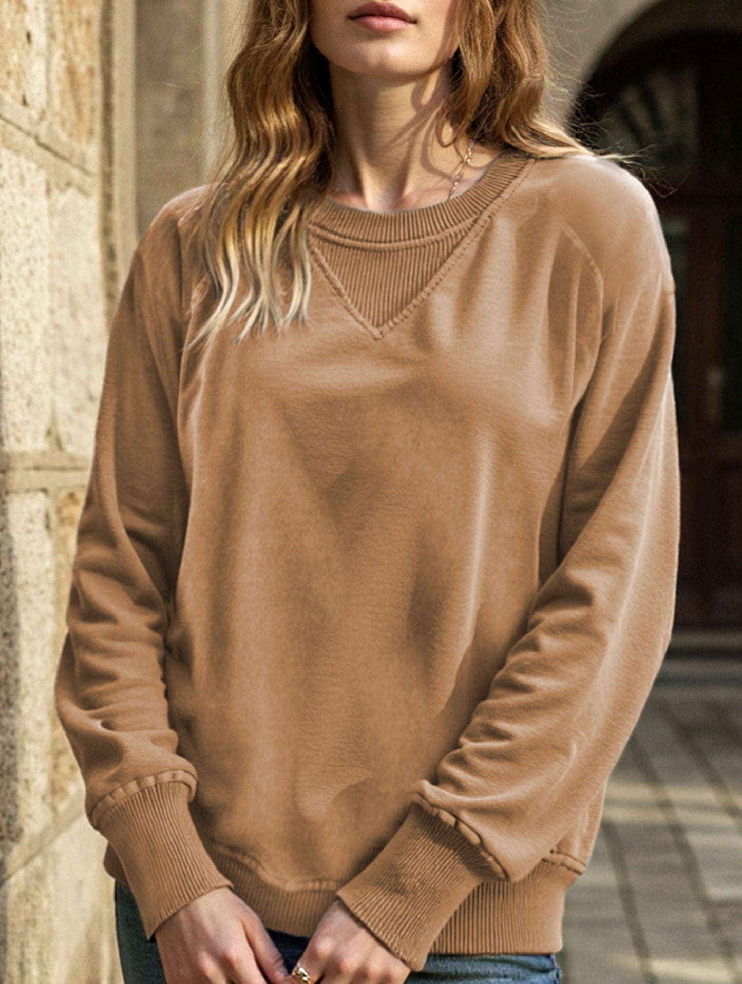 Women's ribbed sleeve loose pullover sweatshirt