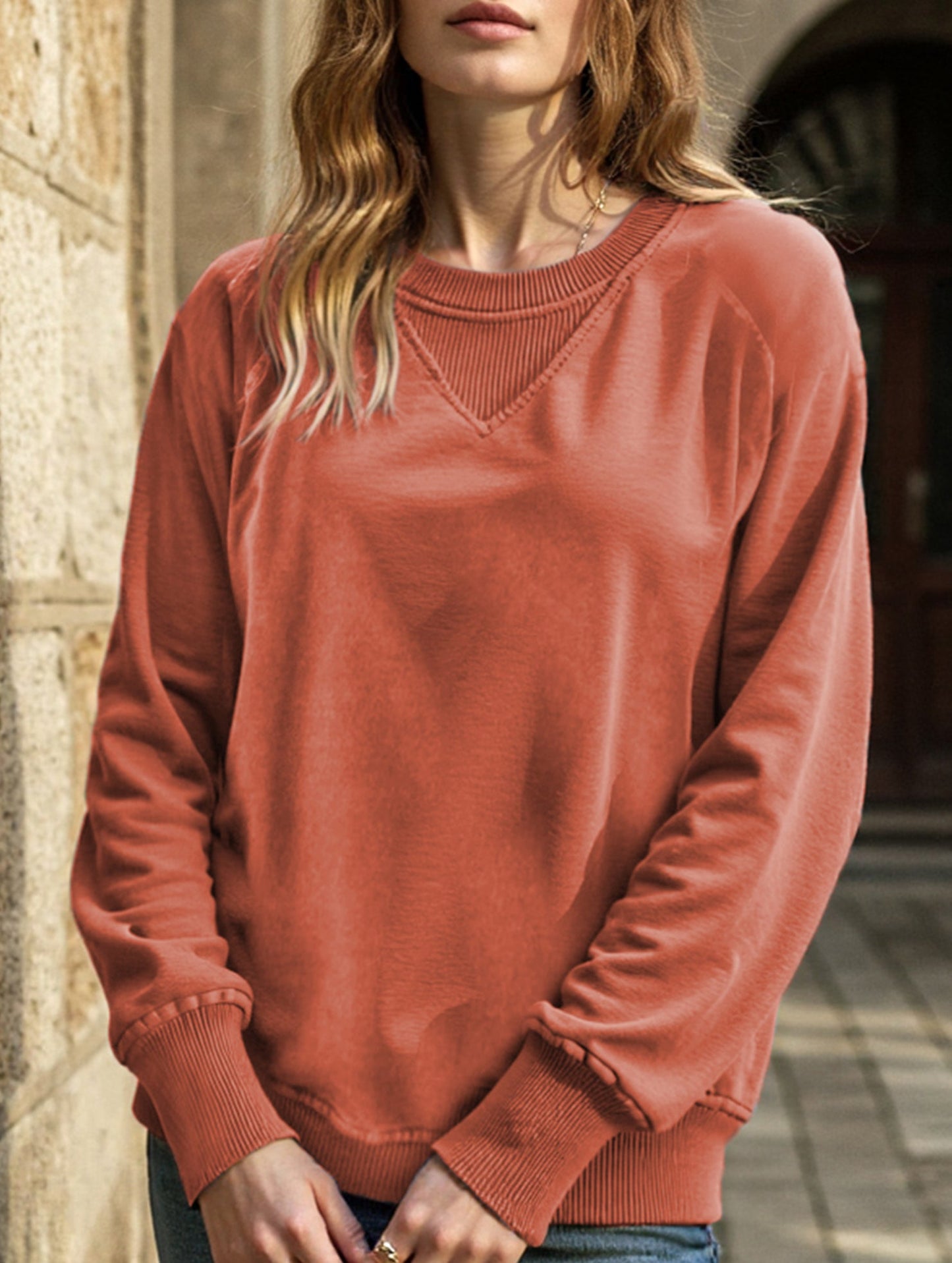 Women's ribbed sleeve loose pullover sweatshirt