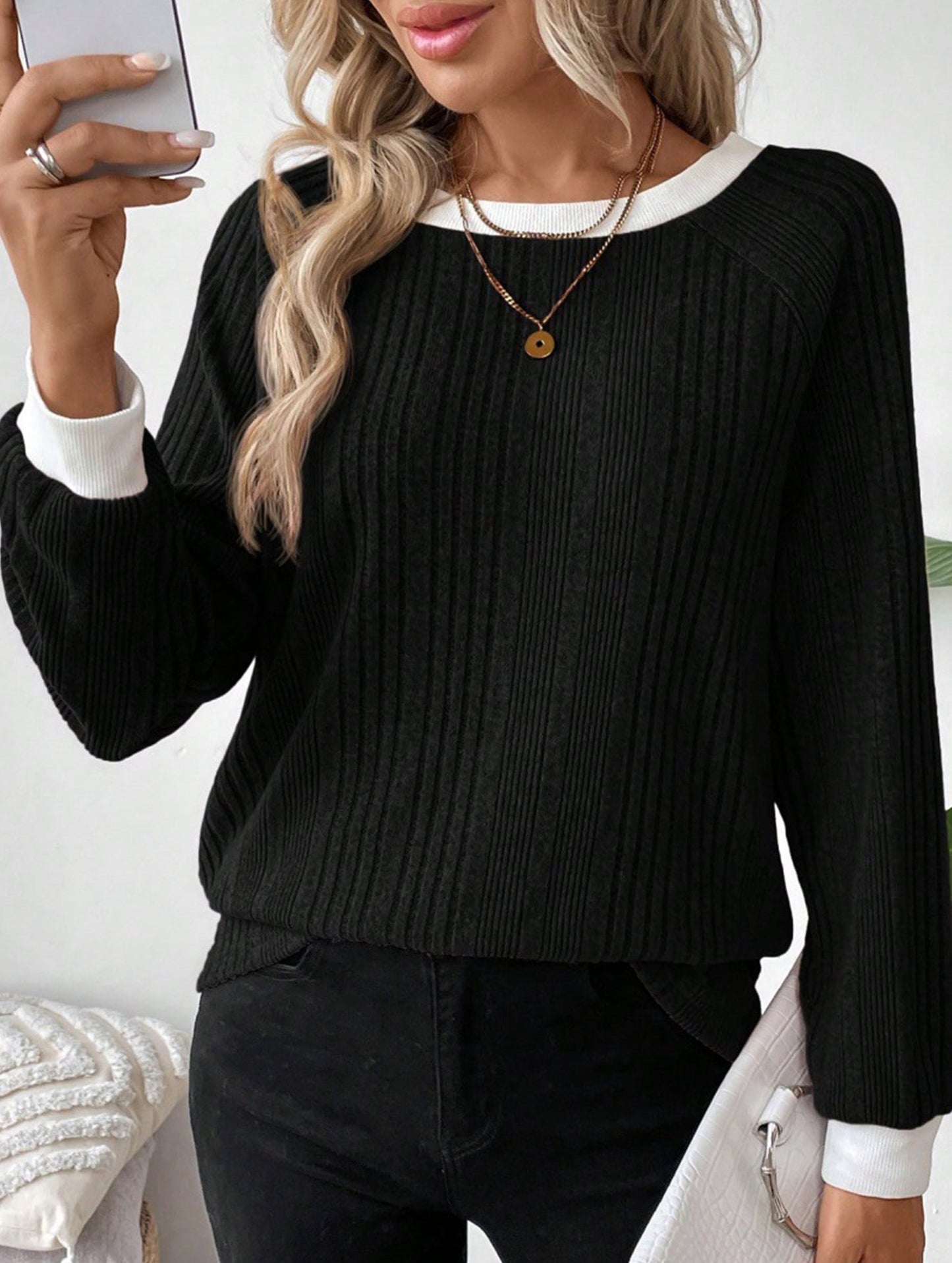 Crew neck long sleeve ribbed warm sweater