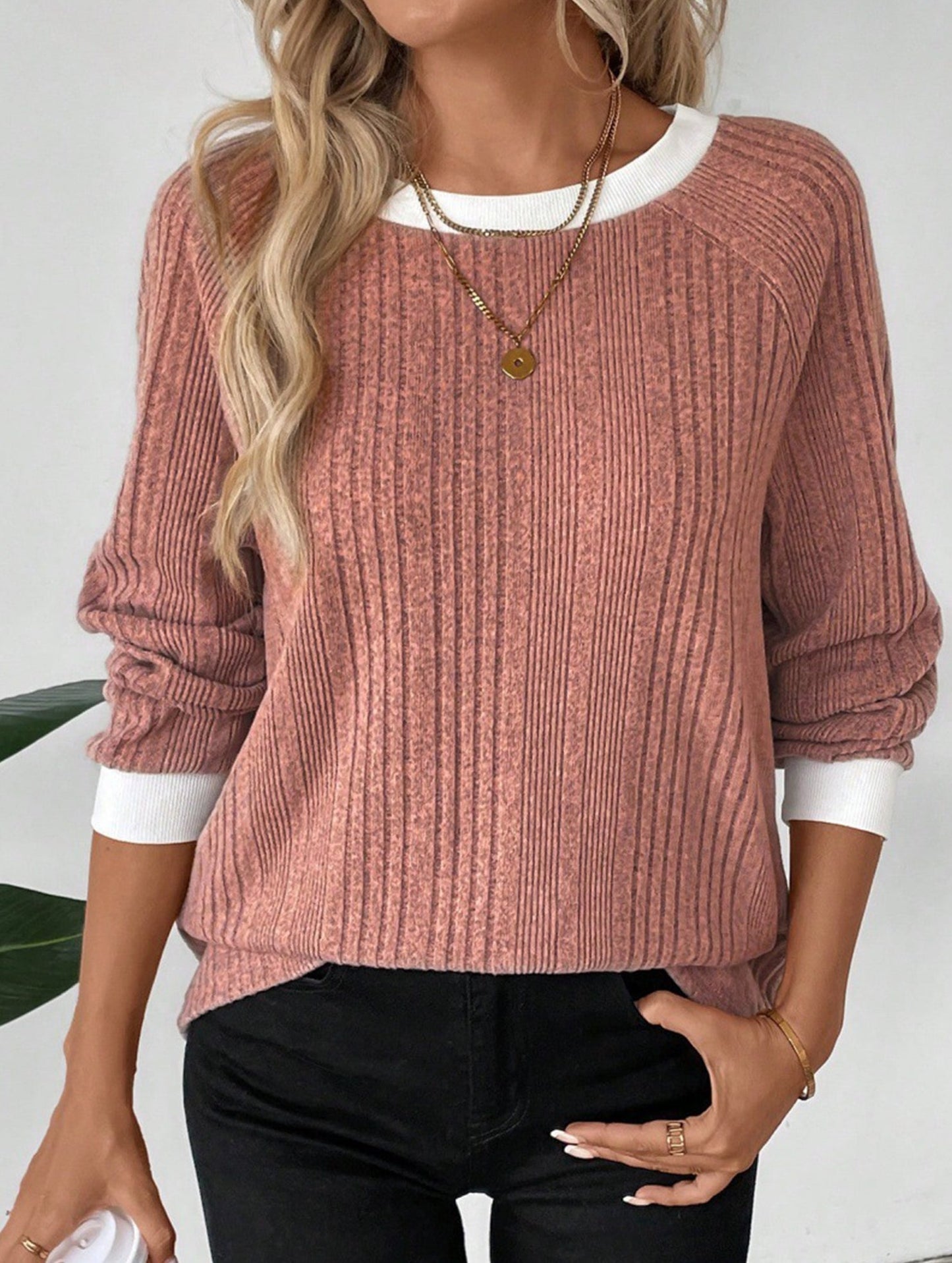 Crew neck long sleeve ribbed warm sweater