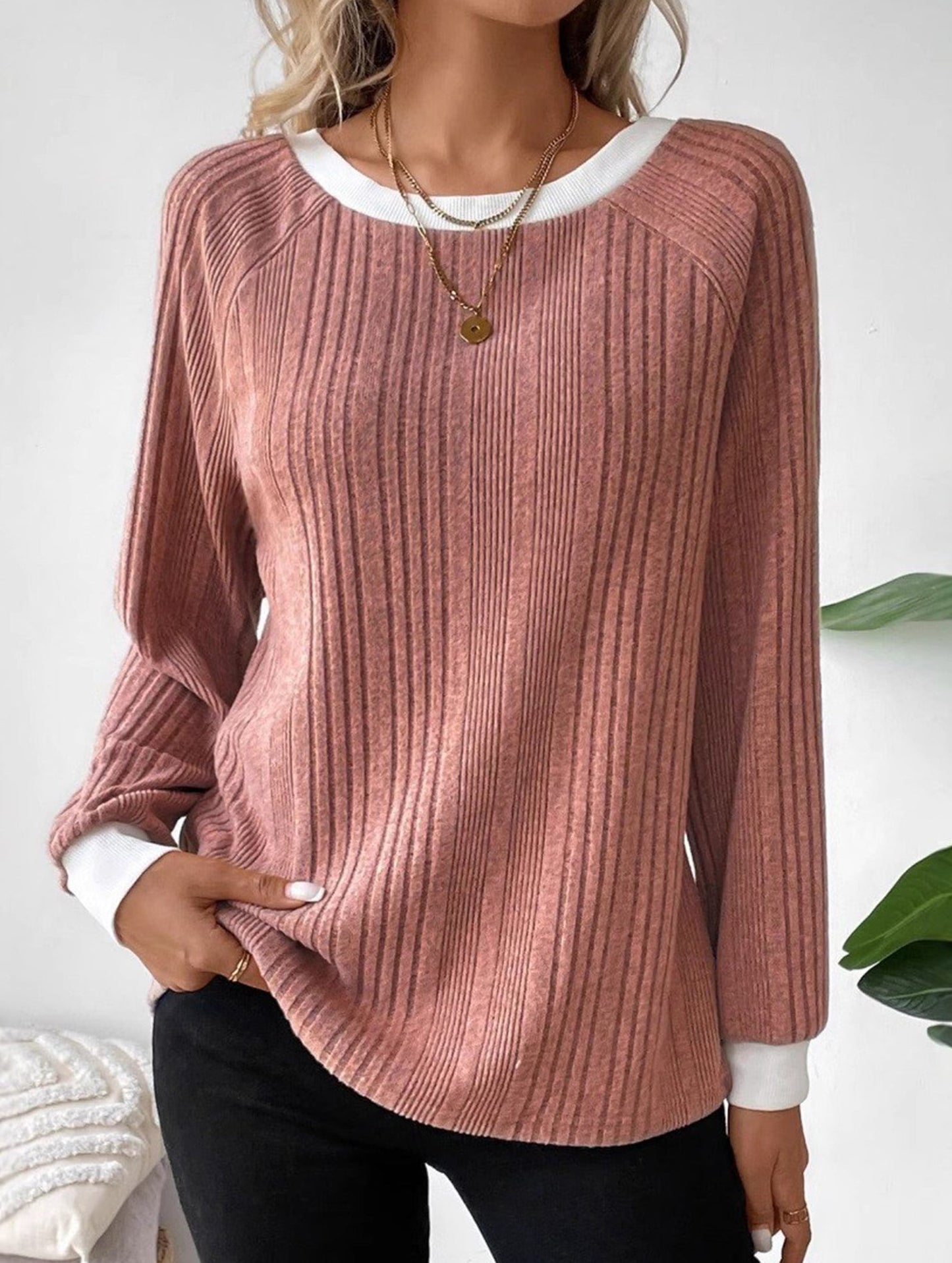 Crew neck long sleeve ribbed warm sweater