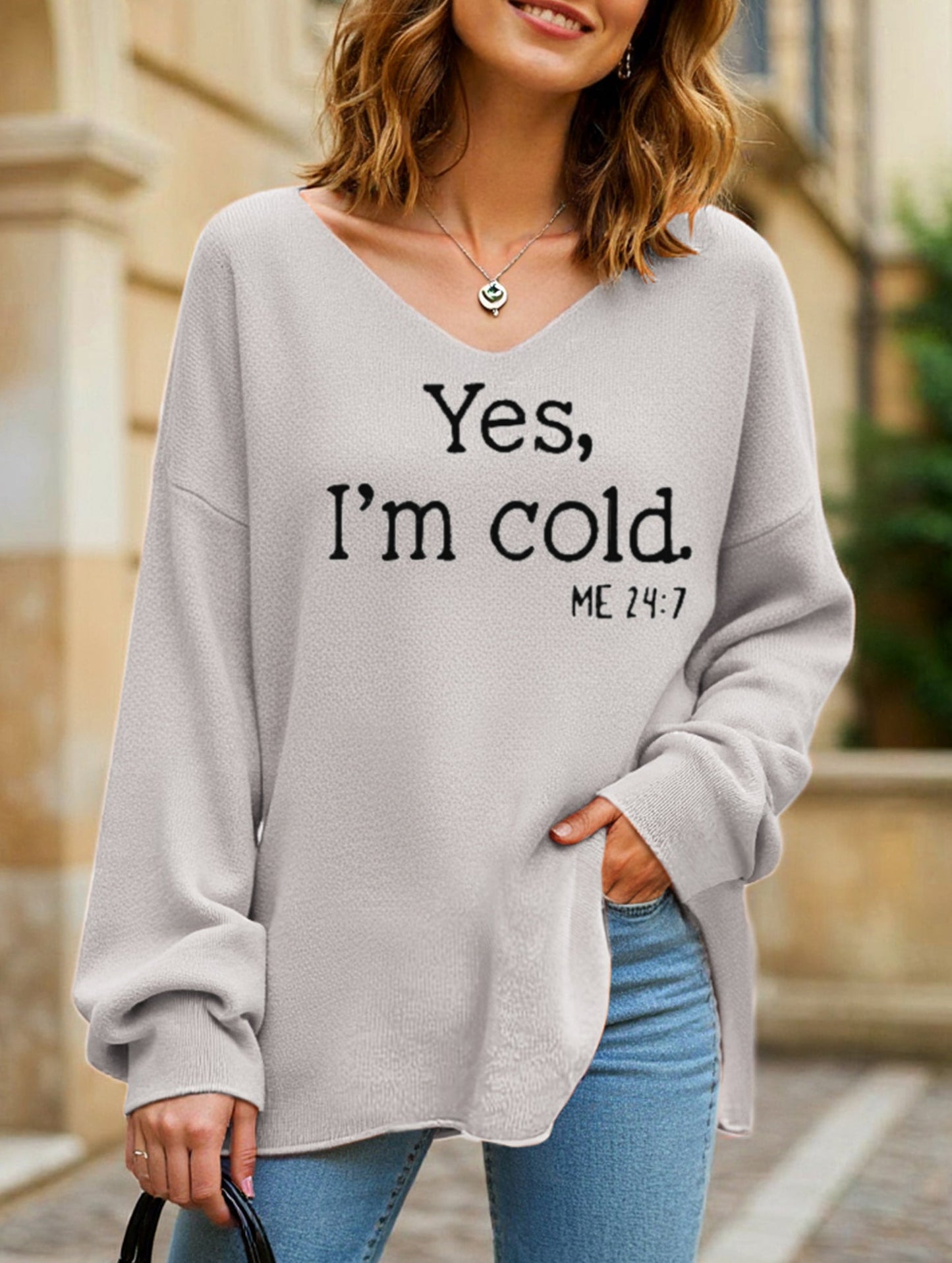 Loose solid color letter print V-neck sweater