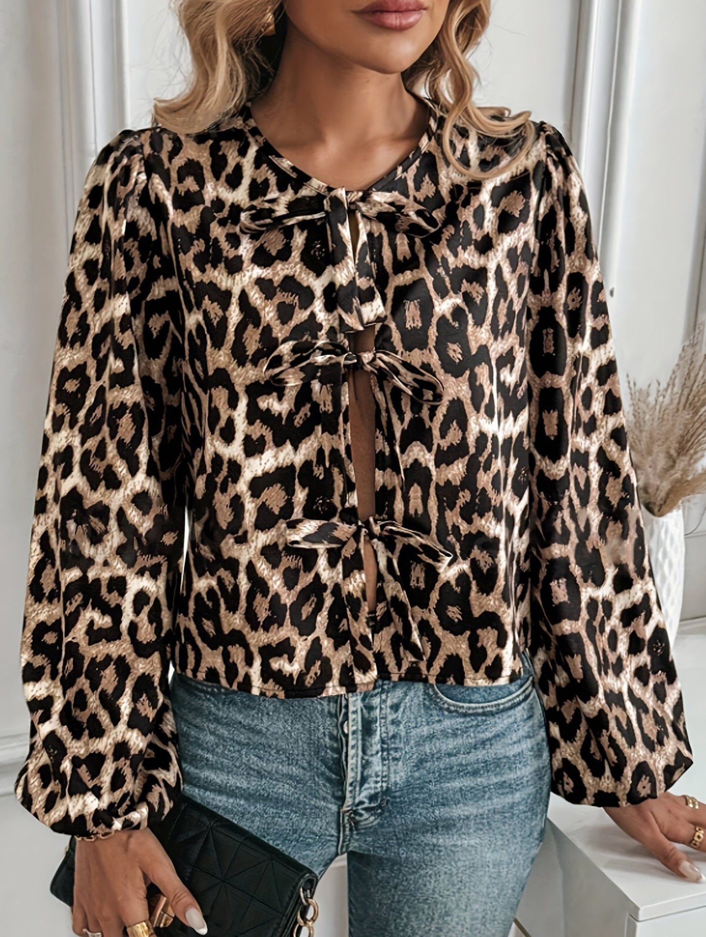 Casual leopard print tie shirt
