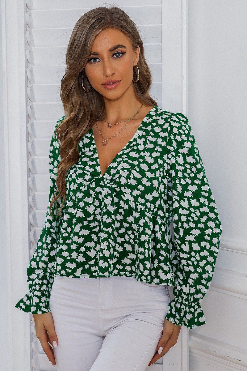 WOMEN SEXY V NECK LIGHTWEIGHT LOOSE FIT BLOUSE
100% POLYESTER
SIZE S-M-L
MADE IN CHINA