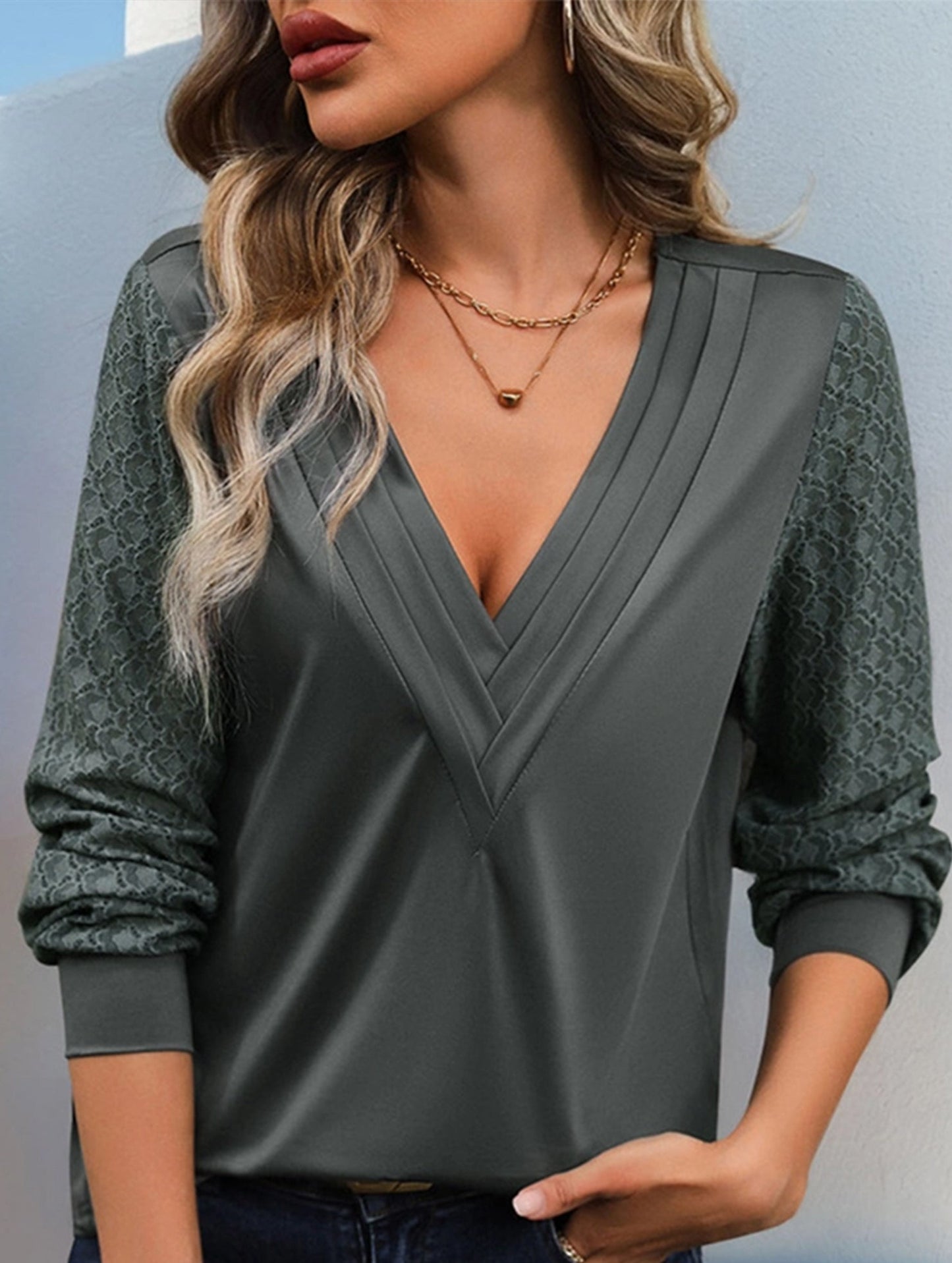 DEEP V-NECK PLEATED SOLID COLOR SIMPLE TOP