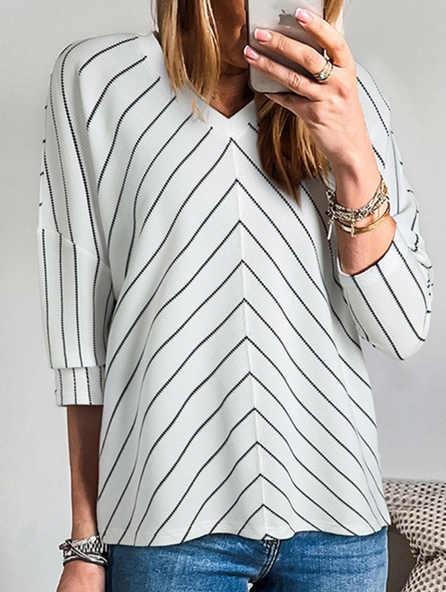 STYLISH COMMUTER STRIPED KNITWEAR LADY