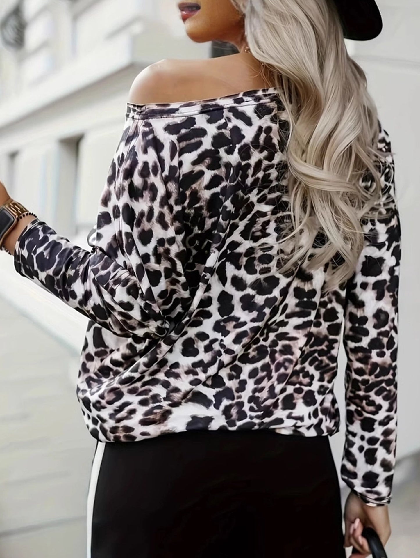 OFF-THE-SHOULDER ONE-SHOULDER LEOPARD PRINT TOP