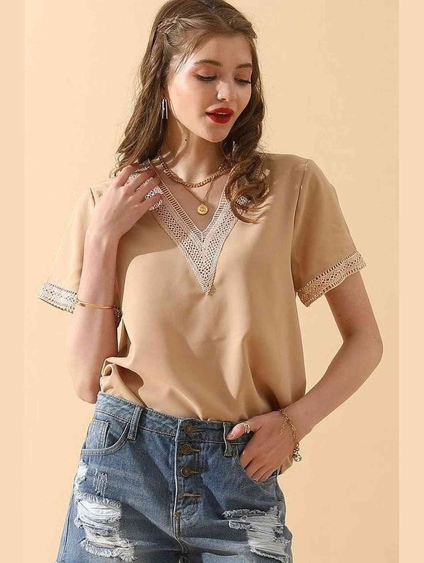 V NECK LACE POINT SHORT SLEEVE BLOUSE TOP - Doublju